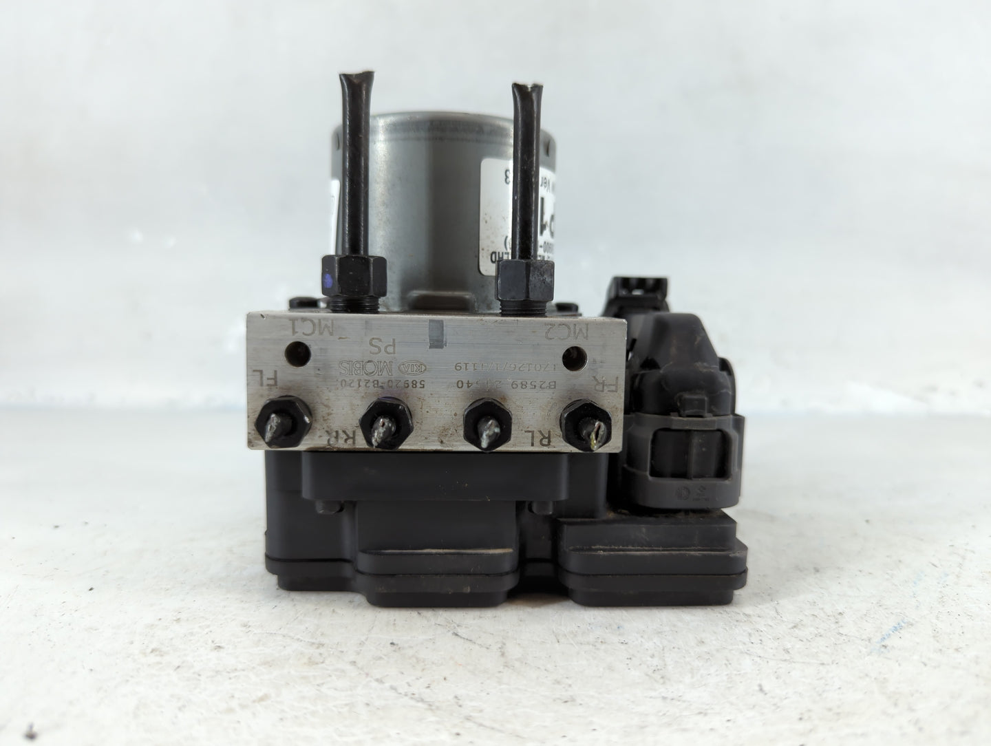 2017-2019 Kia Soul ABS Pump Control Module Replacement P/N:58920-B2120 B2589-24540 Fits Fits 2017 2018 2019 OEM Used Auto Pa