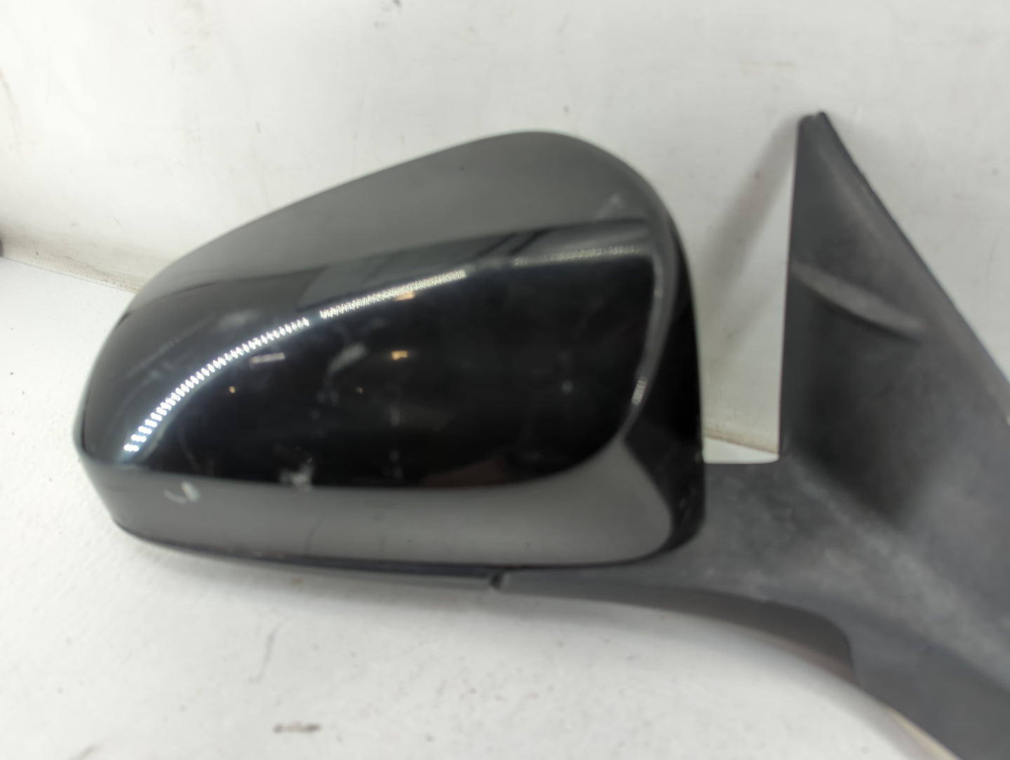 2014-2019 Kia Soul Passenger Side View Mirror - Right Door Mirror OEM Used - Oemusedautoparts1.com