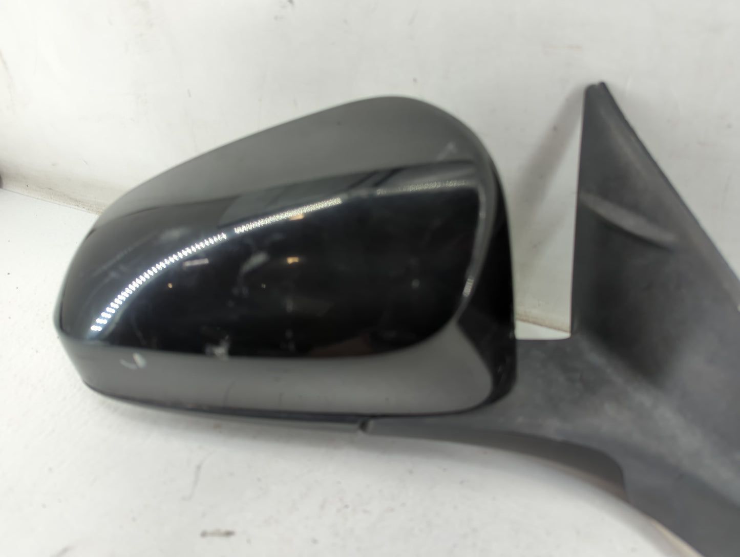 2014-2019 Kia Soul Passenger Side View Mirror - Right Door Mirror OEM Used - Oemusedautoparts1.com