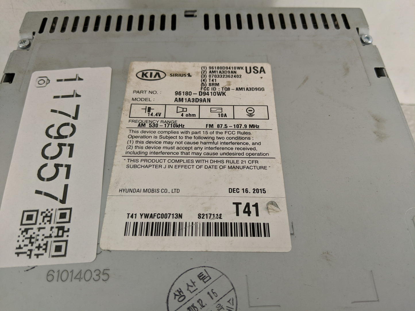 2017-2019 Kia Sportage Radio AM FM Cd Player Receiver Replacement P/N:96180-D9410WK Fits Fits 2017 2018 2019 OEM Used Auto P