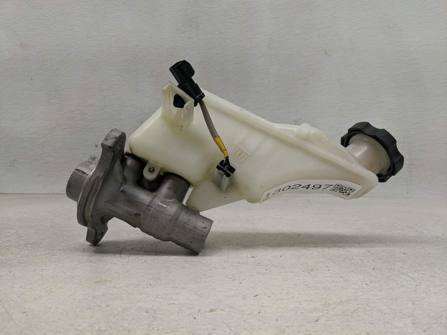 2017-2021 Kia Sportage Brake Master Cylinder - Oemusedautoparts1.com