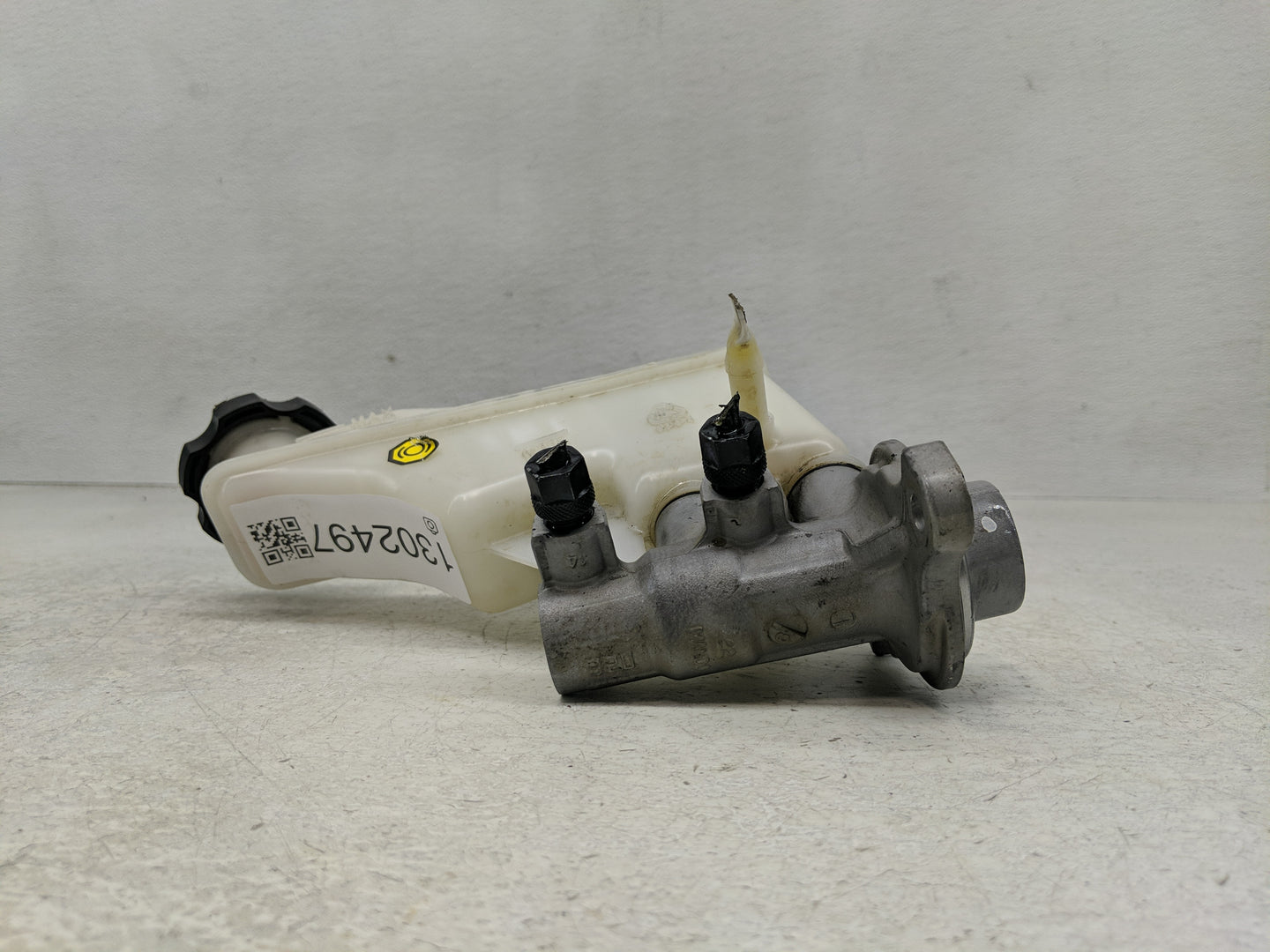 2017-2021 Kia Sportage Brake Master Cylinder - Oemusedautoparts1.com