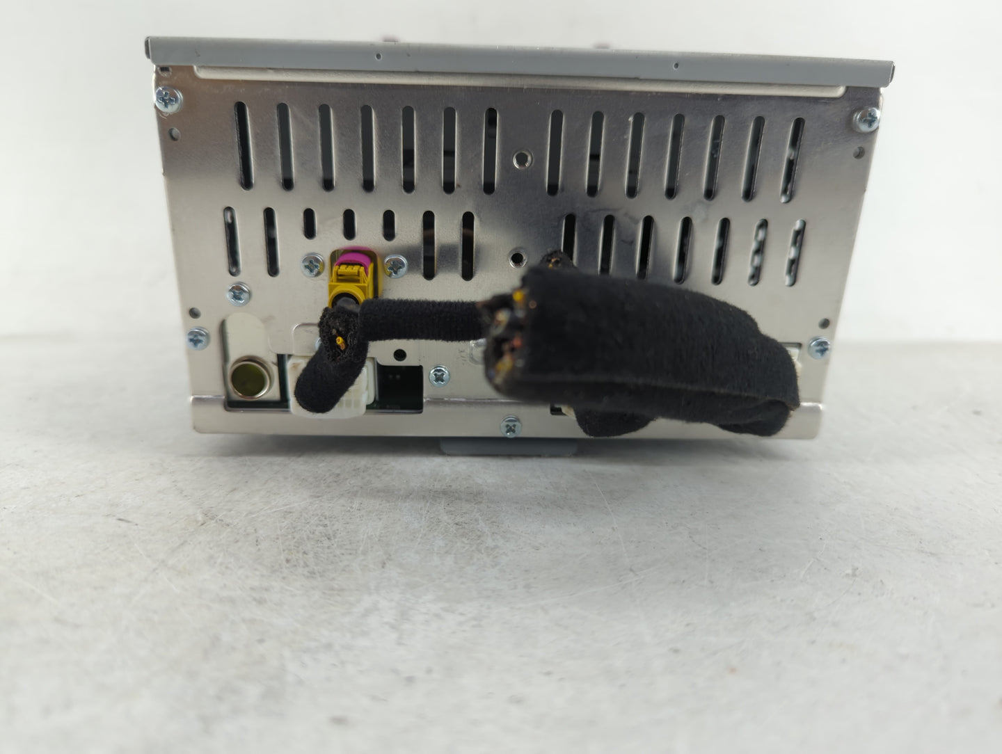 2017-2019 Kia Sportage Radio AM FM Cd Player Receiver Replacement P/N:96180-D9410WK Fits Fits 2017 2018 2019 OEM Used Auto P