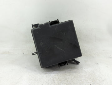 2017-2019 Kia Sportage Fusebox Fuse Box Panel Relay Module P/N:91950-D9BC0 Fits Fits 2017 2018 2019 OEM Used Auto Parts - Oe