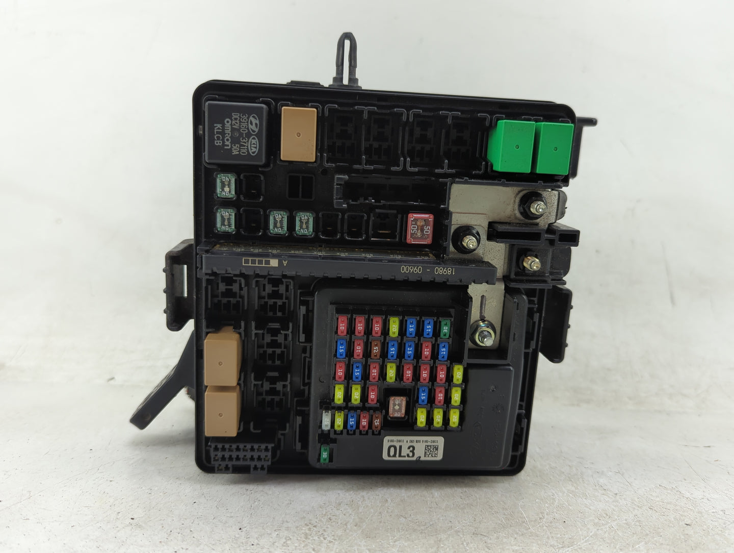 2017-2019 Kia Sportage Fusebox Fuse Box Panel Relay Module P/N:91950-D9BC0 Fits Fits 2017 2018 2019 OEM Used Auto Parts - Oe
