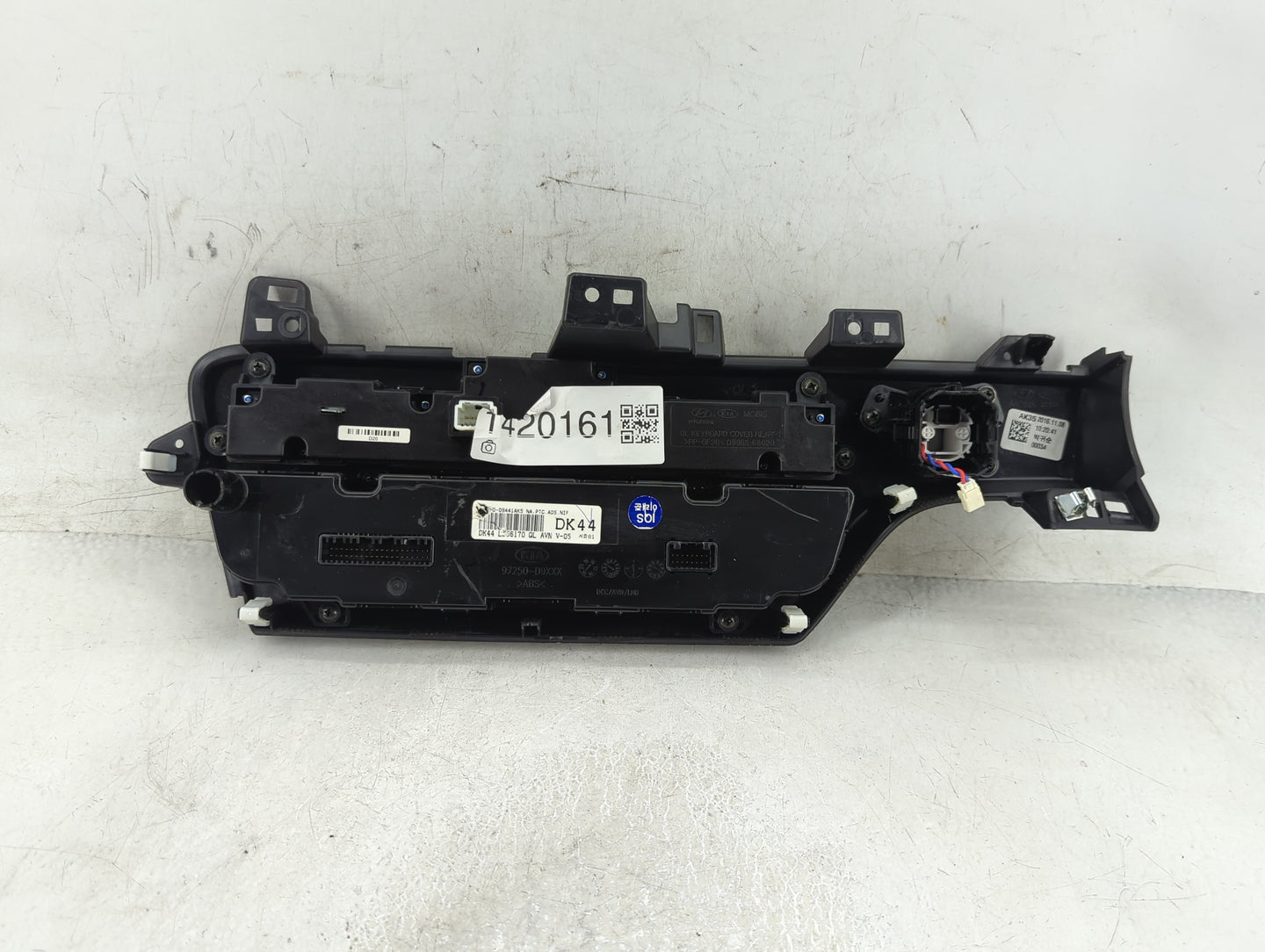 2017-2019 Kia Sportage Climate Control Module Temperature AC/Heater Replacement P/N:97250-D9XXX D9965 68020 Fits OEM Used Au