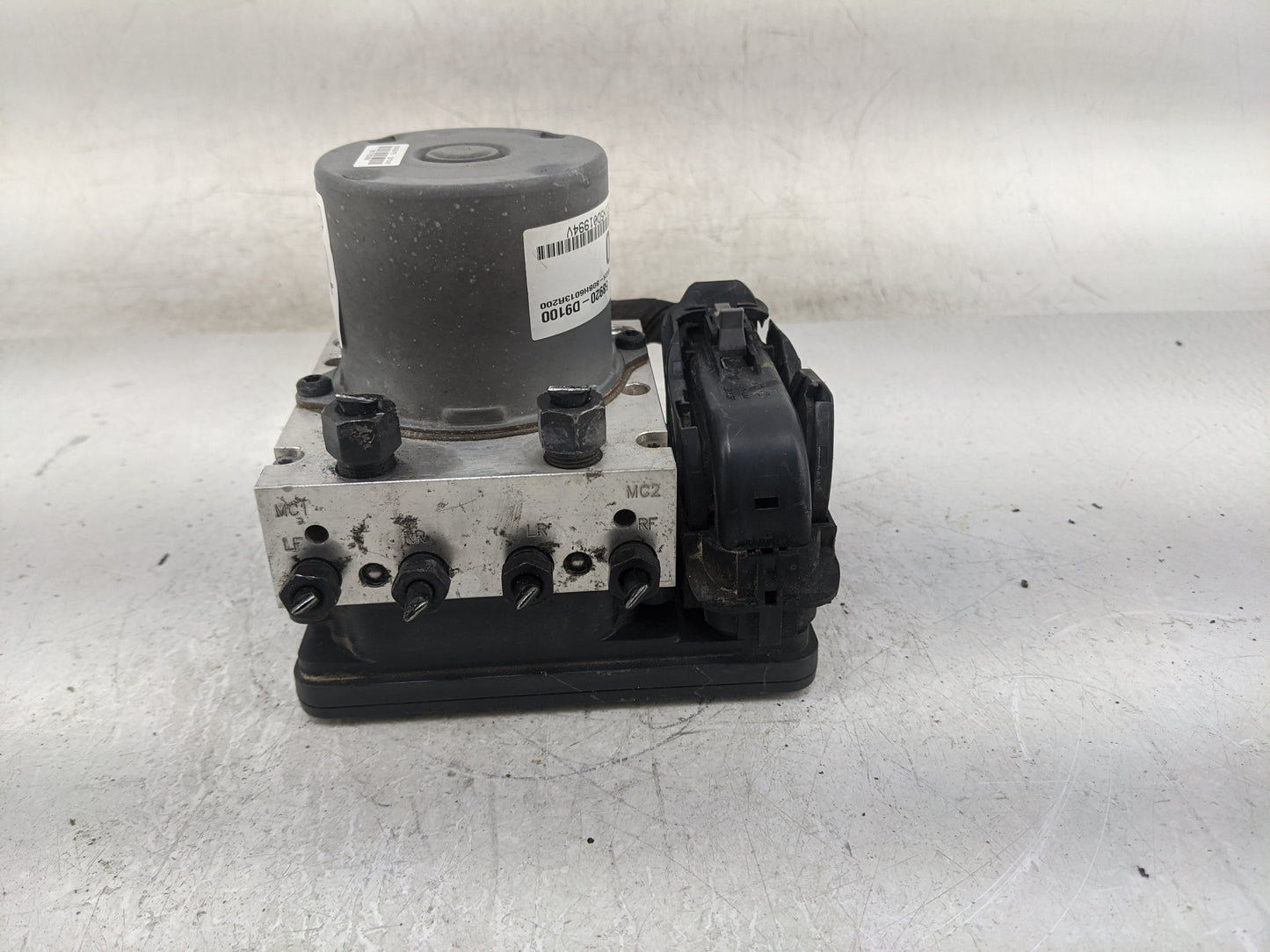 2017-2019 Kia Sportage ABS Pump Control Module Replacement P/N:BE6003R201 58920-D9100 Fits Fits 2017 2018 2019 OEM Used Auto