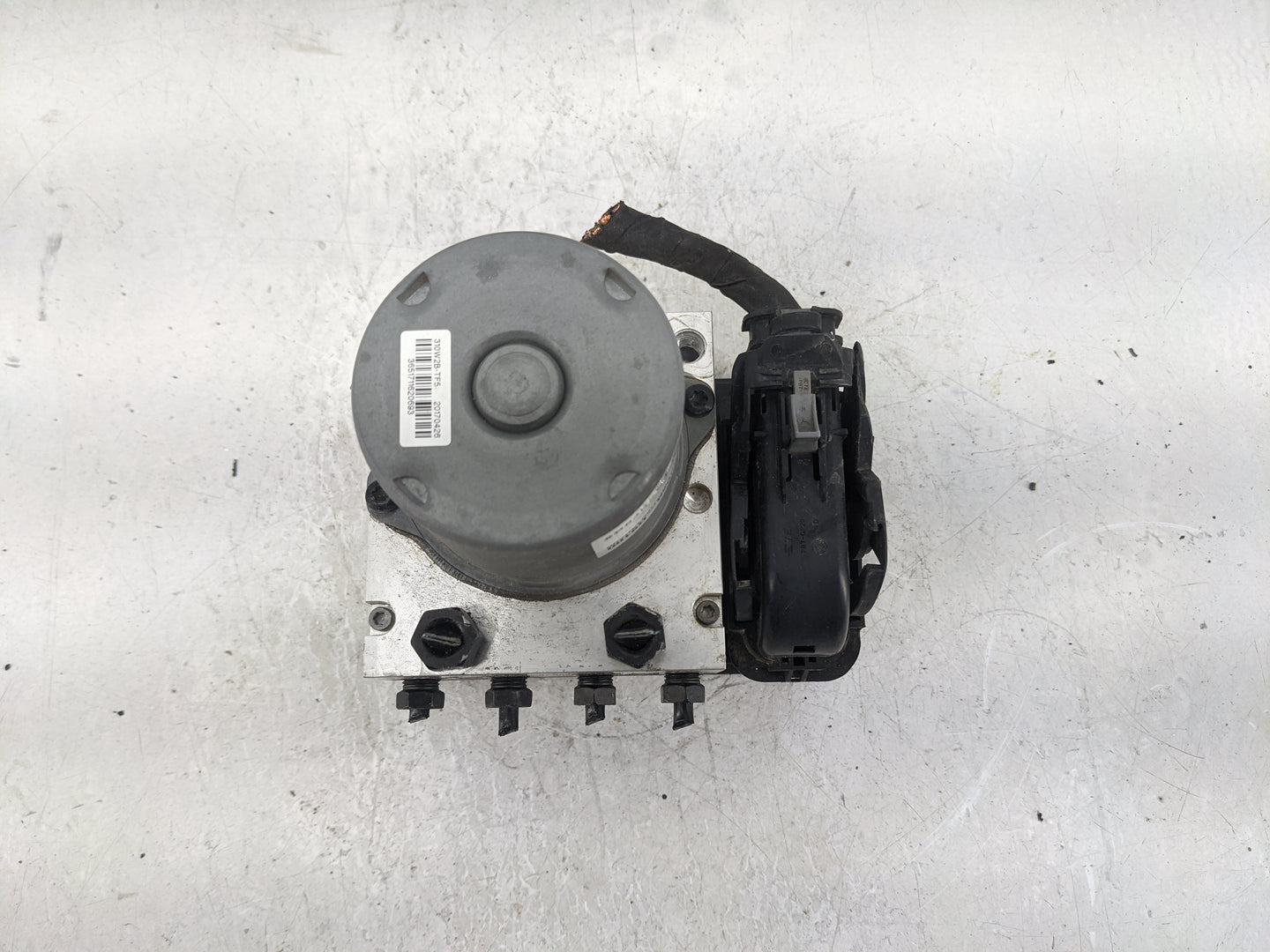 2017-2019 Kia Sportage ABS Pump Control Module Replacement P/N:BE6003R201 58920-D9100 Fits Fits 2017 2018 2019 OEM Used Auto