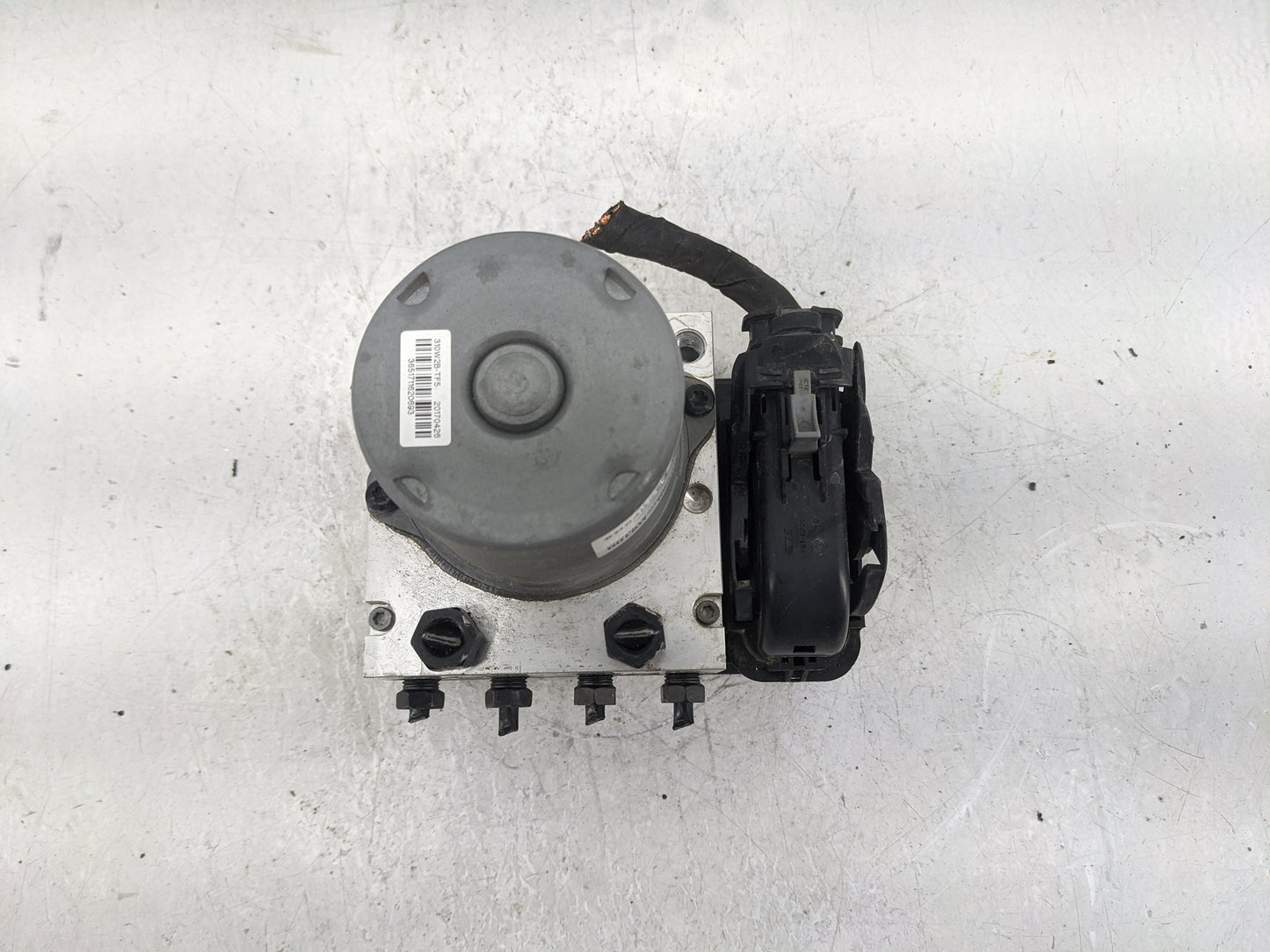 2017-2019 Kia Sportage ABS Pump Control Module Replacement P/N:BE6003R201 58920-D9100 Fits Fits 2017 2018 2019 OEM Used Auto
