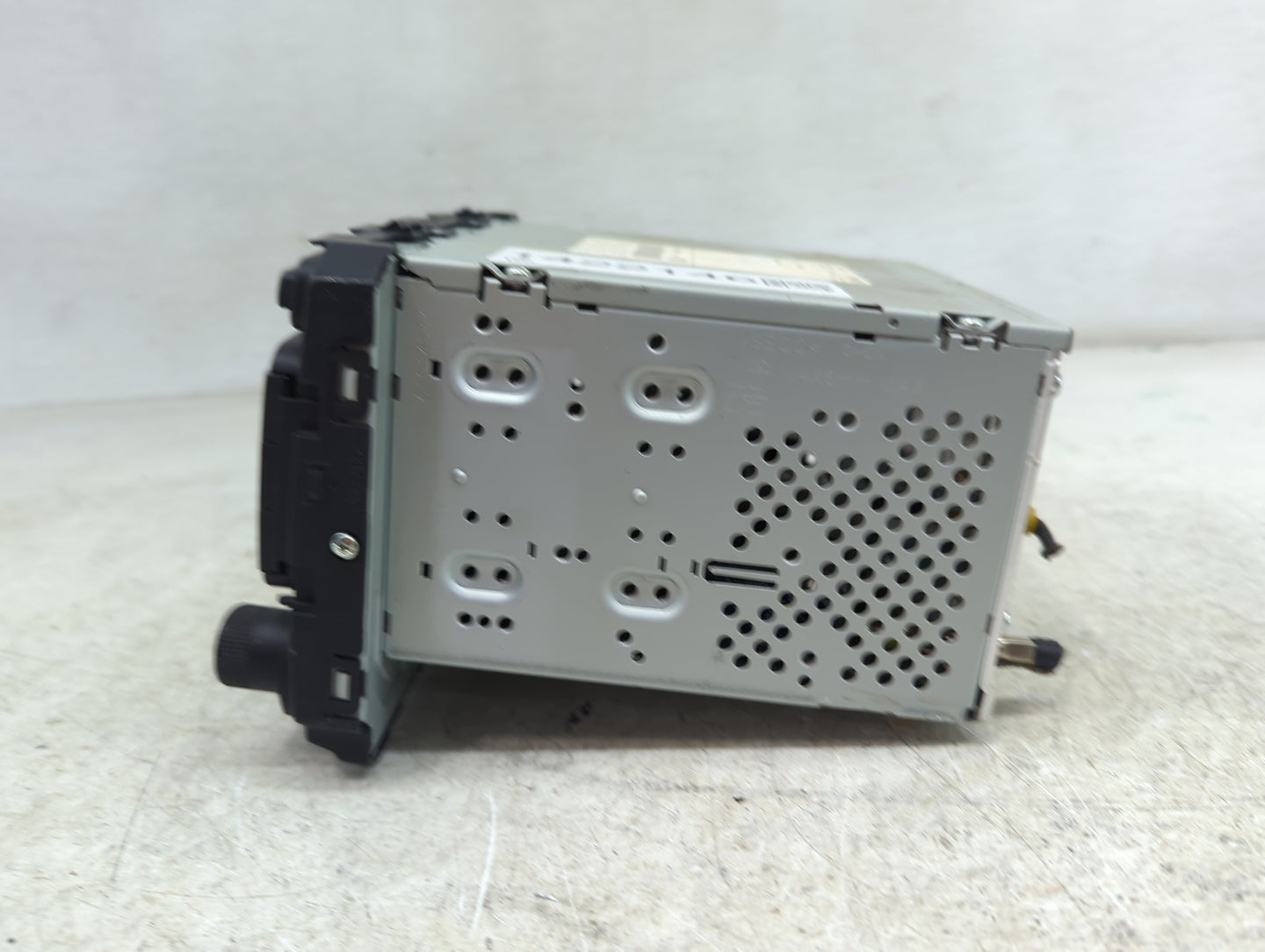 2017-2019 Kia Sportage Radio AM FM Cd Player Receiver Replacement P/N:96180-D9410WK Fits Fits 2017 2018 2019 OEM Used Auto P