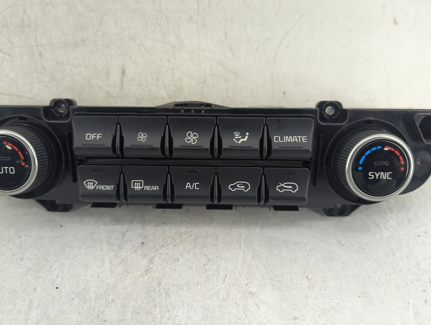 2017-2019 Kia Sportage Climate Control Module Temperature AC/Heater Replacement P/N:97250-D9441FHV Fits Fits 2017 2018 2019 