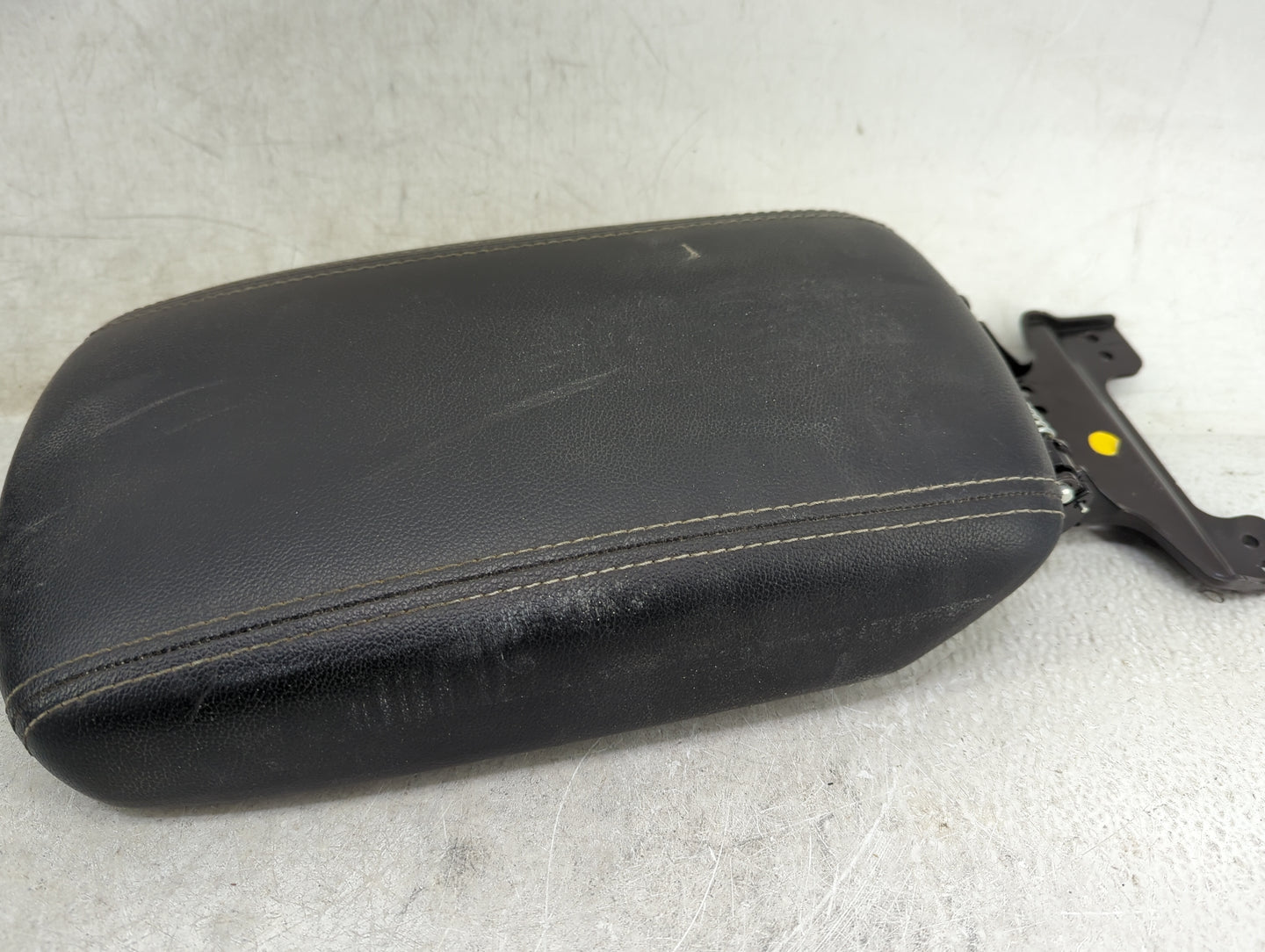2017 Kia Sportage Center Console Armrest Cover Lid Fits OEM Used Auto Parts - Oemusedautoparts1.com