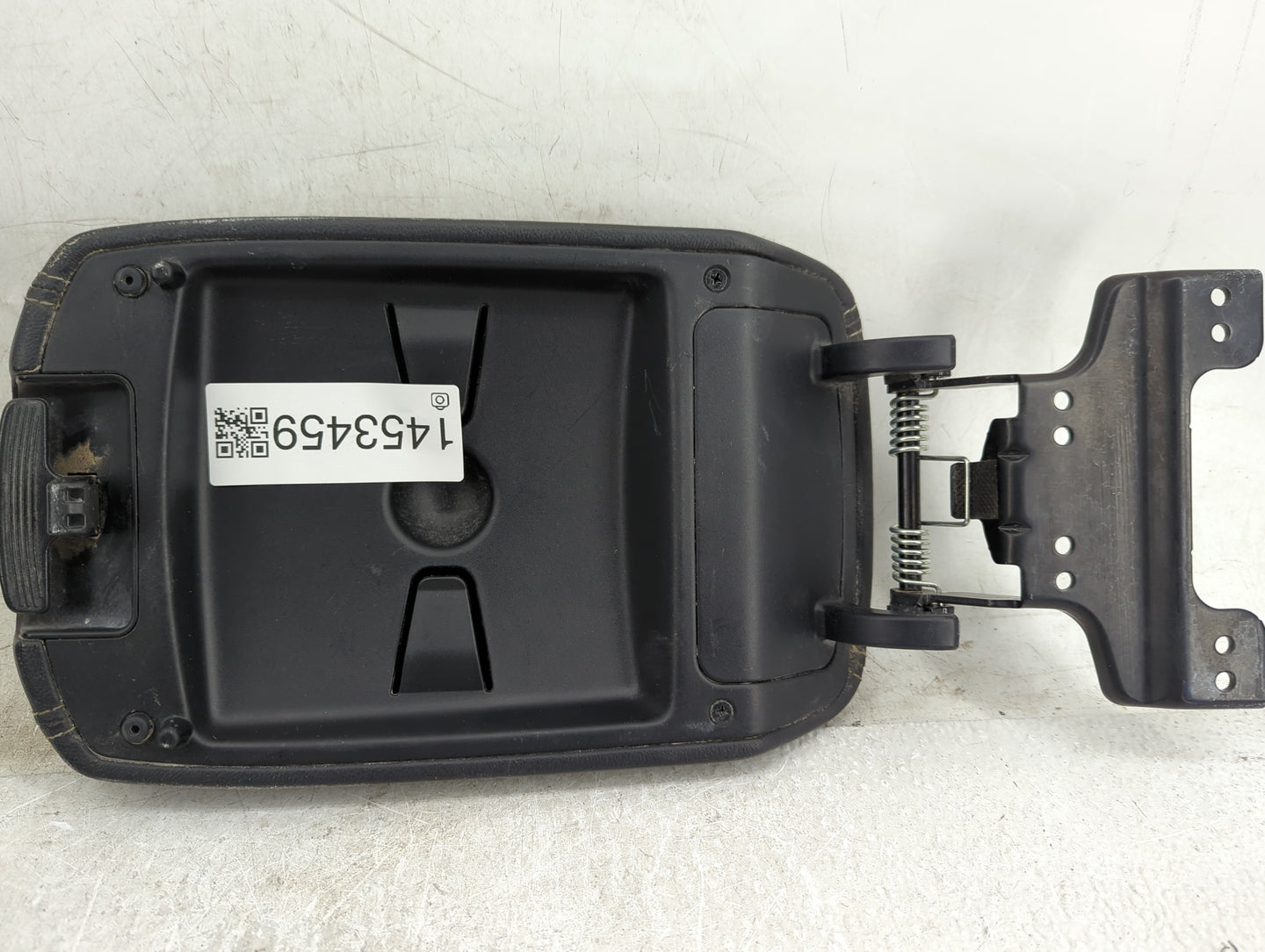 2017 Kia Sportage Center Console Armrest Cover Lid Fits OEM Used Auto Parts - Oemusedautoparts1.com