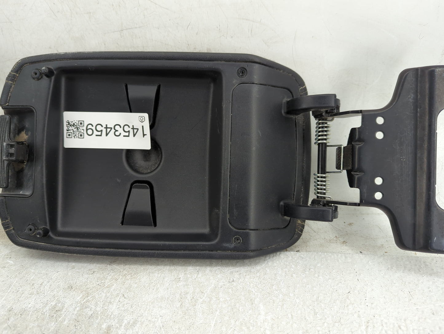 2017 Kia Sportage Center Console Armrest Cover Lid Fits OEM Used Auto Parts - Oemusedautoparts1.com