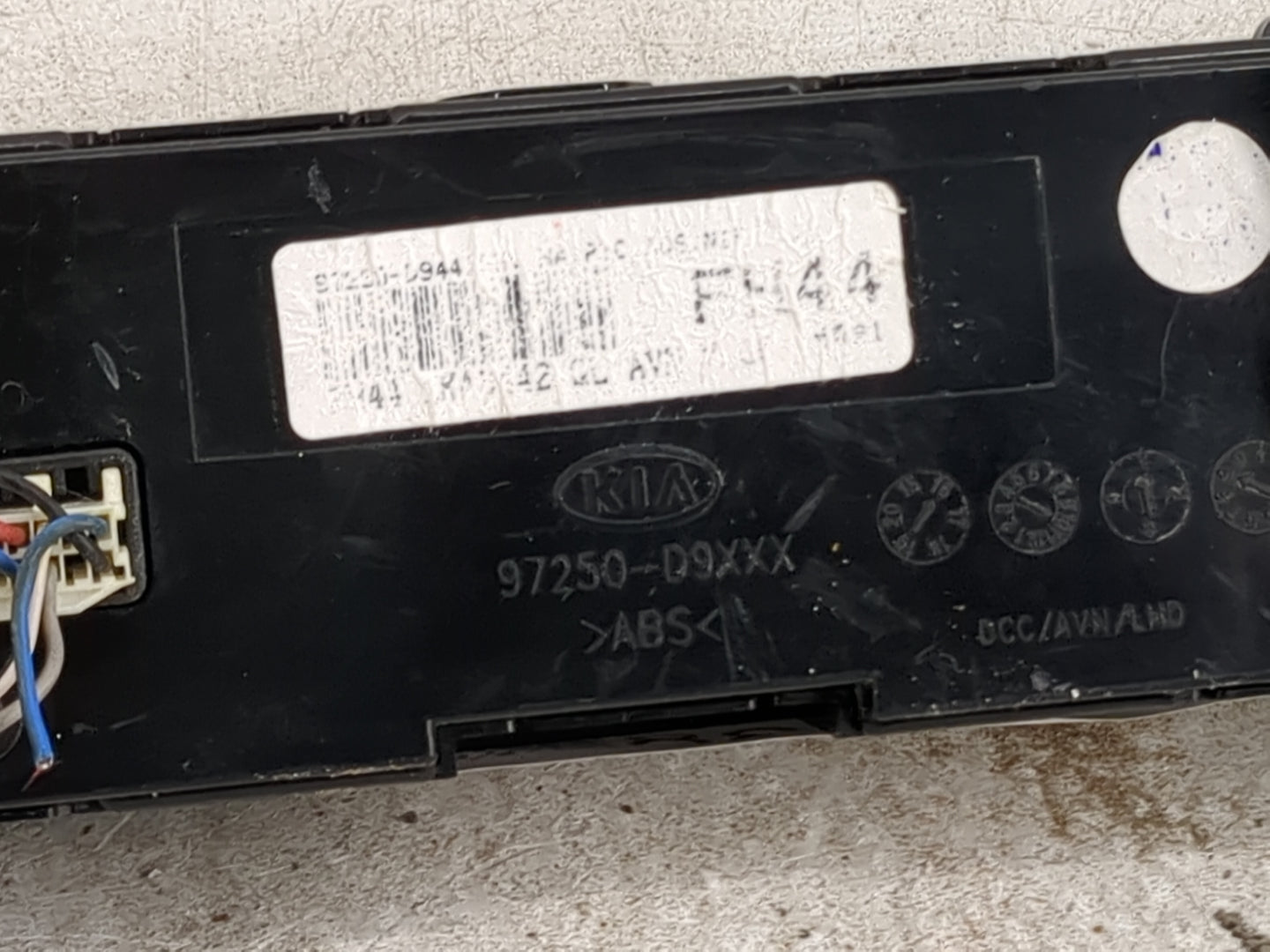 2017-2019 Kia Sportage Climate Control Module Temperature AC/Heater Replacement P/N:97250-D9XXX Fits Fits 2017 2018 2019 OEM