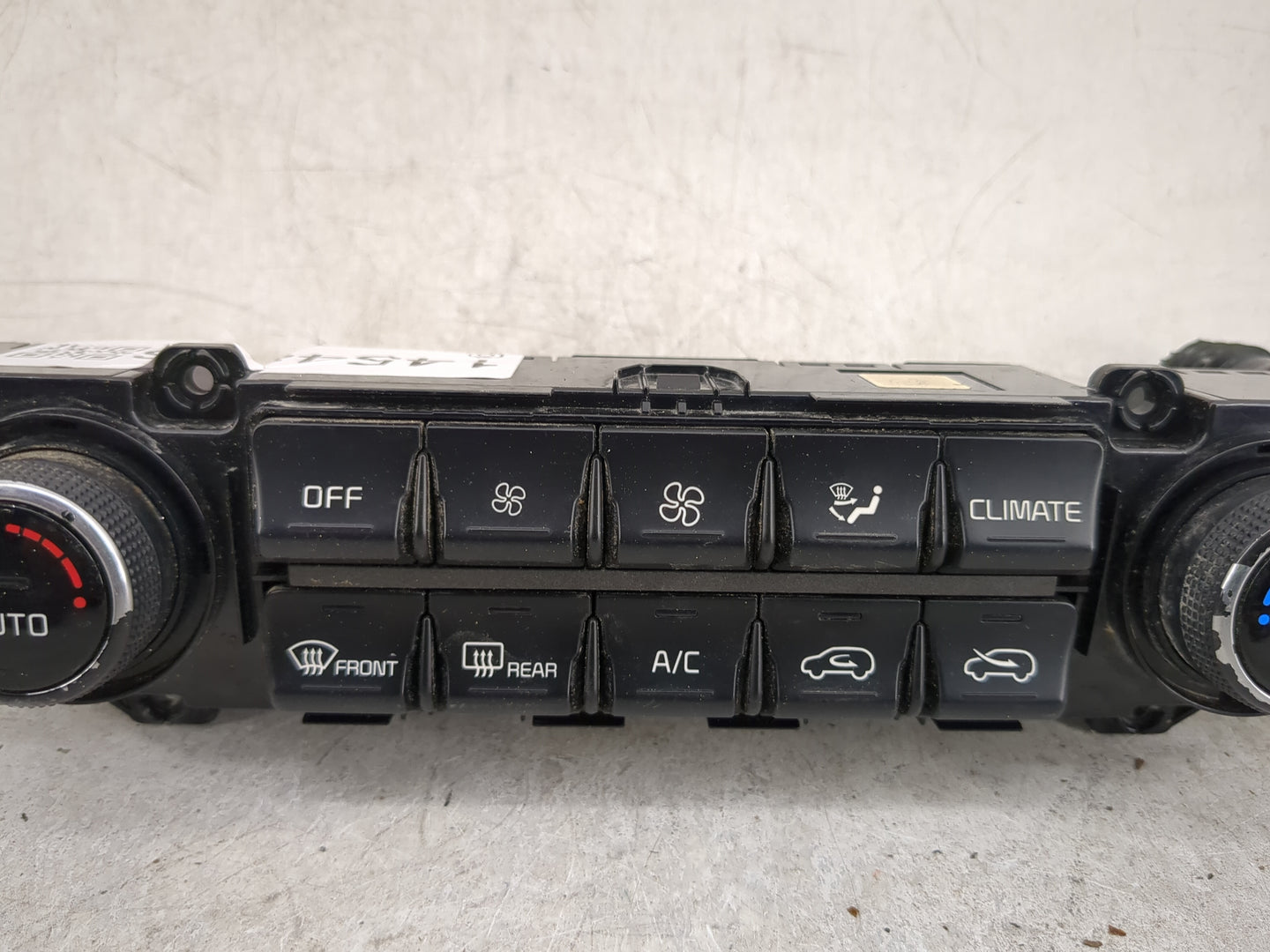2017-2019 Kia Sportage Climate Control Module Temperature AC/Heater Replacement P/N:97250-D9441AK5 Fits Fits 2017 2018 2019 