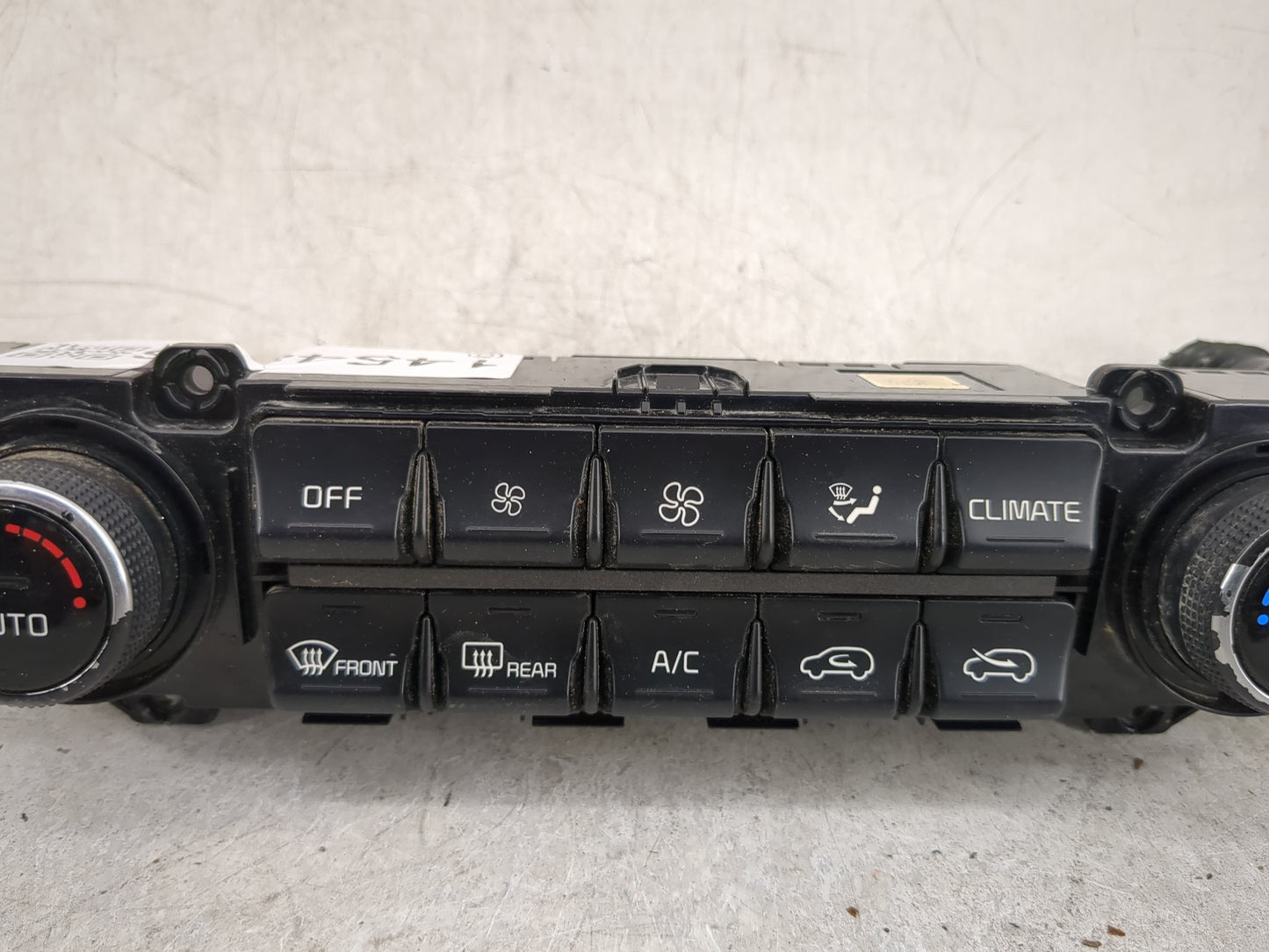 2017-2019 Kia Sportage Climate Control Module Temperature AC/Heater Replacement P/N:97250-D9441AK5 Fits Fits 2017 2018 2019 