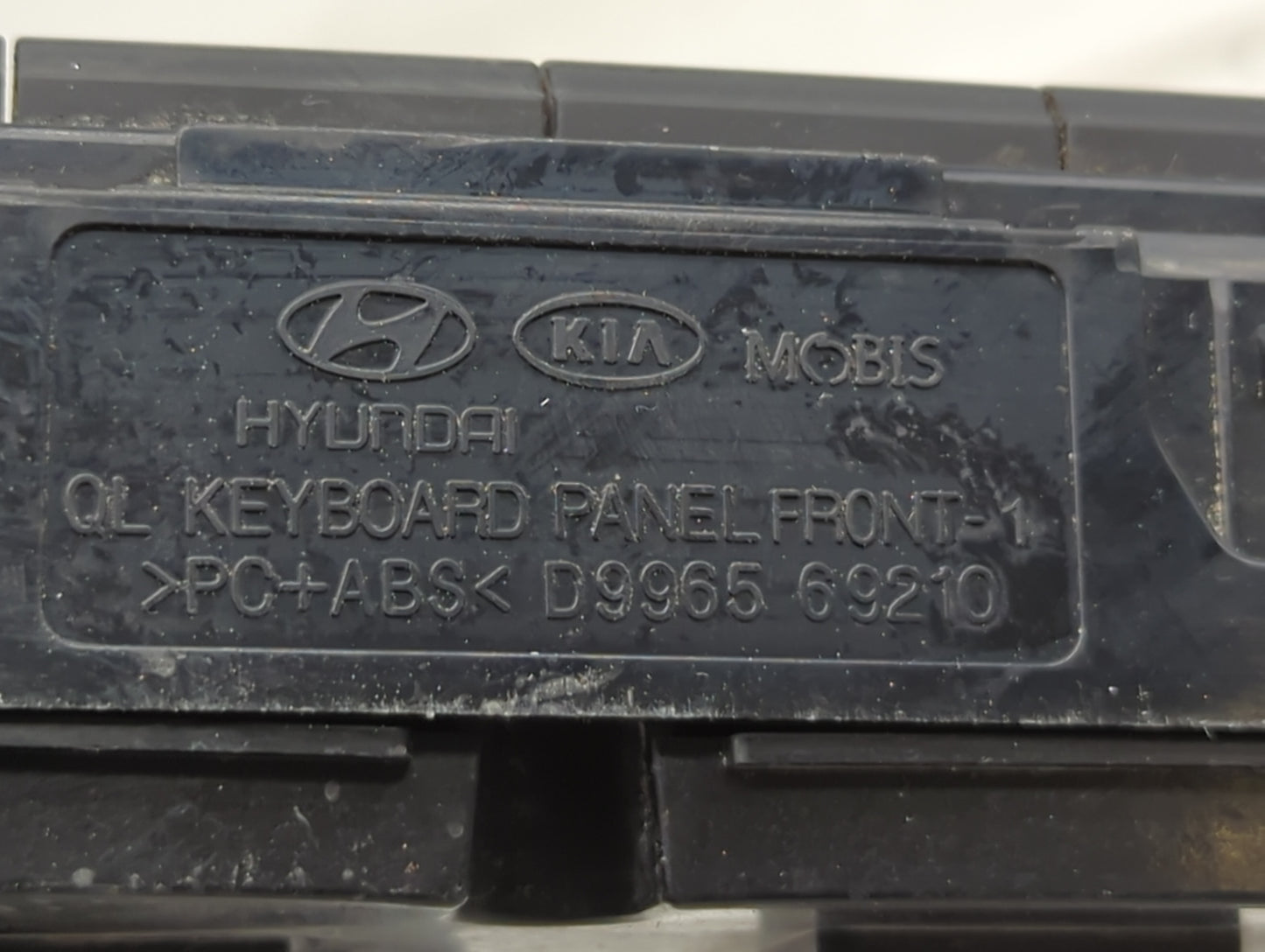 2017 Kia Sportage Radio AM FM Cd Player Receiver Replacement P/N:D996569210 Fits OEM Used Auto Parts - Oemusedautoparts1.com