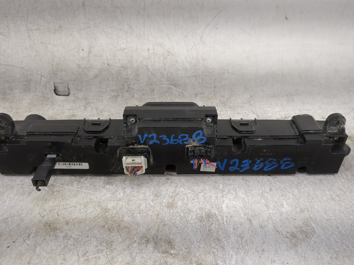 2017-2019 Kia Sportage Radio AM FM Cd Player Receiver Replacement P/N:D9665 68020 Fits Fits 2017 2018 2019 OEM Used Auto Par