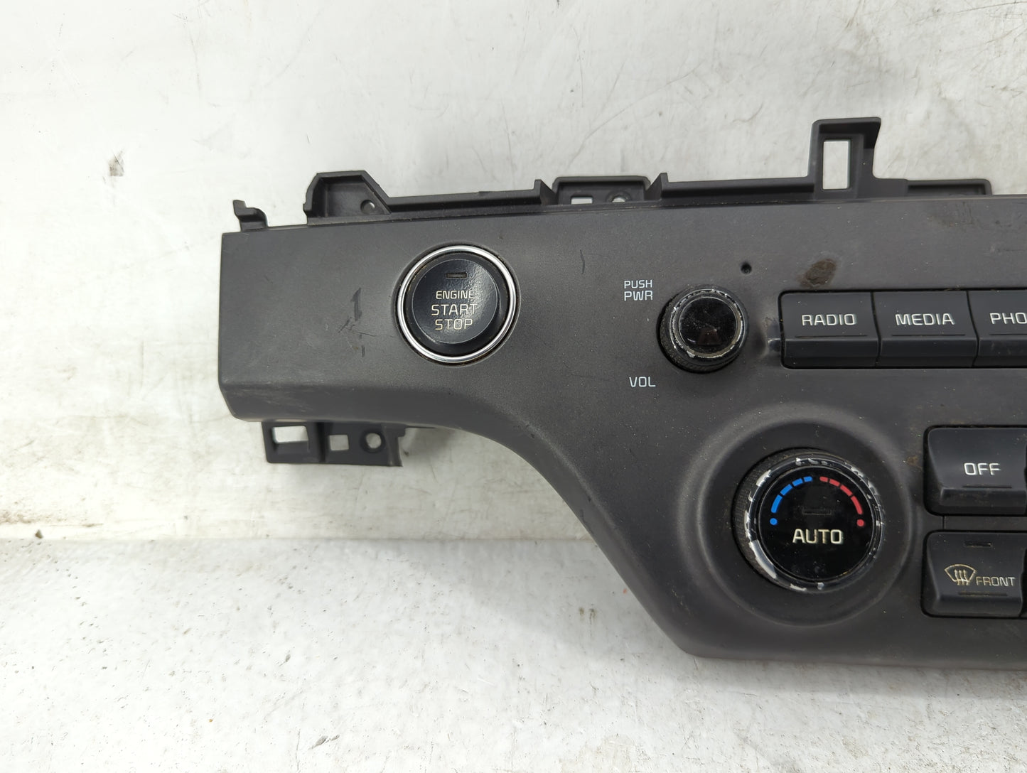2017 Kia Sportage Climate Control Module Temperature AC/Heater Replacement P/N:D9965 68020 Fits OEM Used Auto Parts - Oemuse