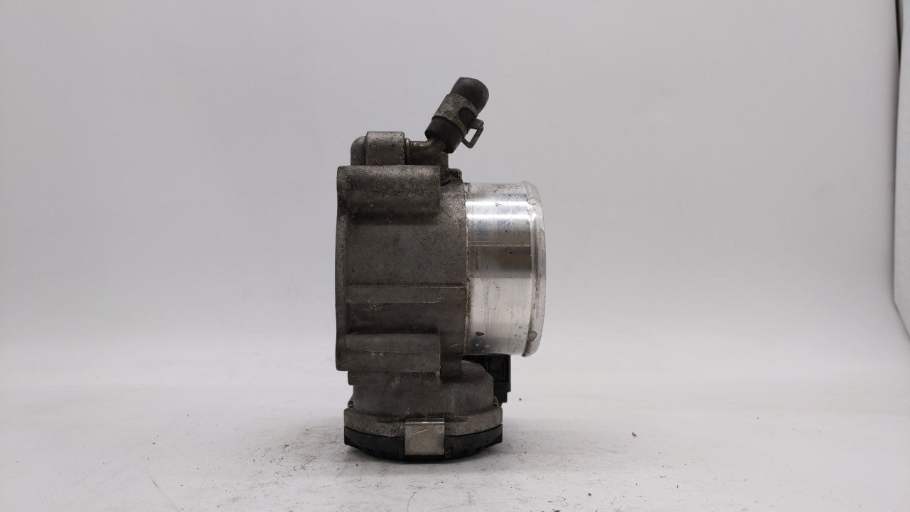 2017-2019 Kia Sportage Throttle Body P/N:35100-2G600 Fits Fits 2015 2016 2017 2018 2019 OEM Used Auto Parts - Oemusedautopar