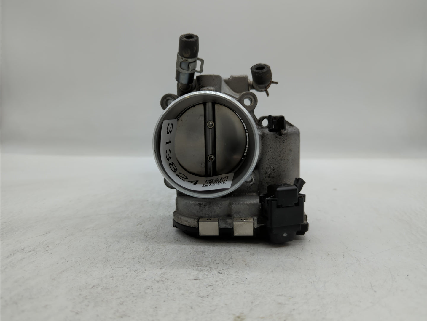 2017-2019 Kia Sportage Throttle Body P/N:35100-2G600 Fits Fits 2015 2016 2017 2018 2019 OEM Used Auto Parts - Oemusedautopar