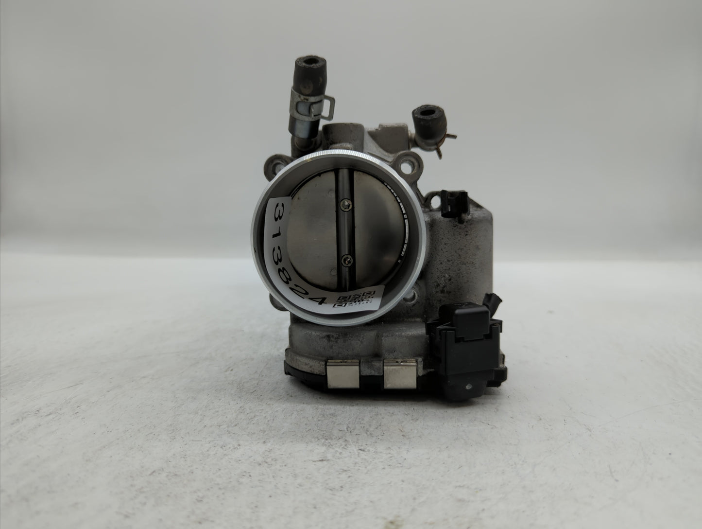 2017-2019 Kia Sportage Throttle Body P/N:35100-2G600 Fits Fits 2015 2016 2017 2018 2019 OEM Used Auto Parts - Oemusedautopar
