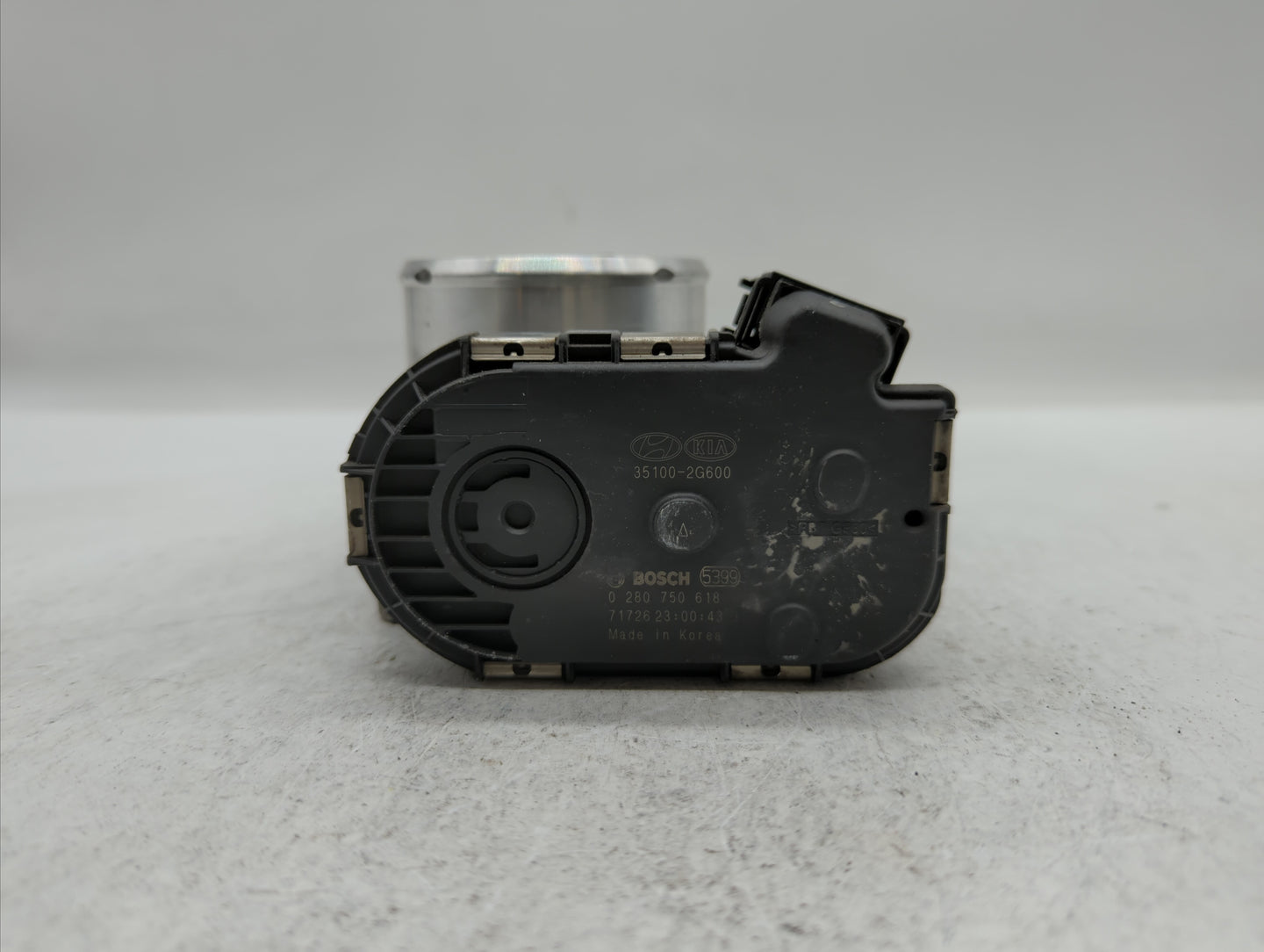 2017-2019 Kia Sportage Throttle Body P/N:35100-2G600 Fits Fits 2015 2016 2017 2018 2019 OEM Used Auto Parts - Oemusedautopar
