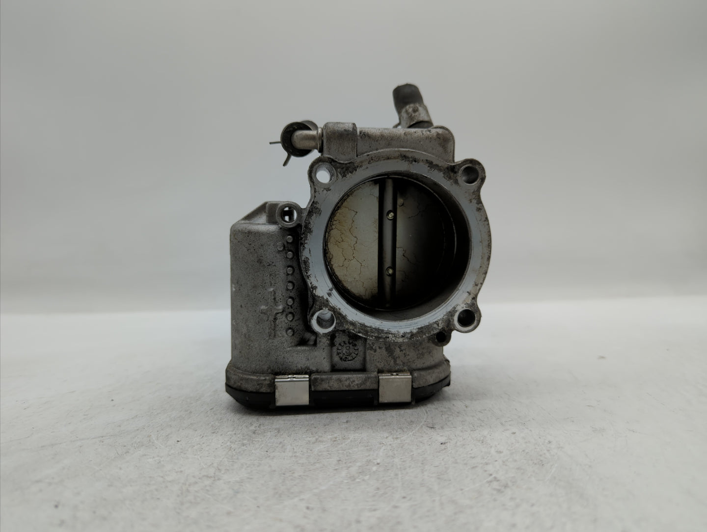 2017-2019 Kia Sportage Throttle Body P/N:35100-2G600 Fits Fits 2015 2016 2017 2018 2019 OEM Used Auto Parts - Oemusedautopar