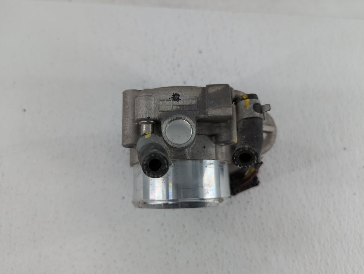 2017-2019 Kia Sportage Throttle Body P/N:35100-2G600 Fits Fits 2015 2016 2017 2018 2019 OEM Used Auto Parts - Oemusedautopar