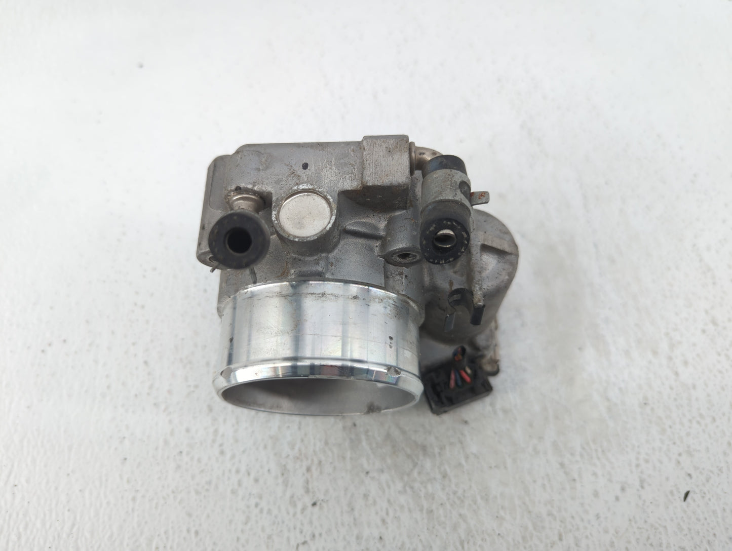2017-2021 Kia Sportage Throttle Body P/N:35100-2G600 Fits Fits 2015 2016 2017 2018 2019 2020 2021 OEM Used Auto Parts - Oemu