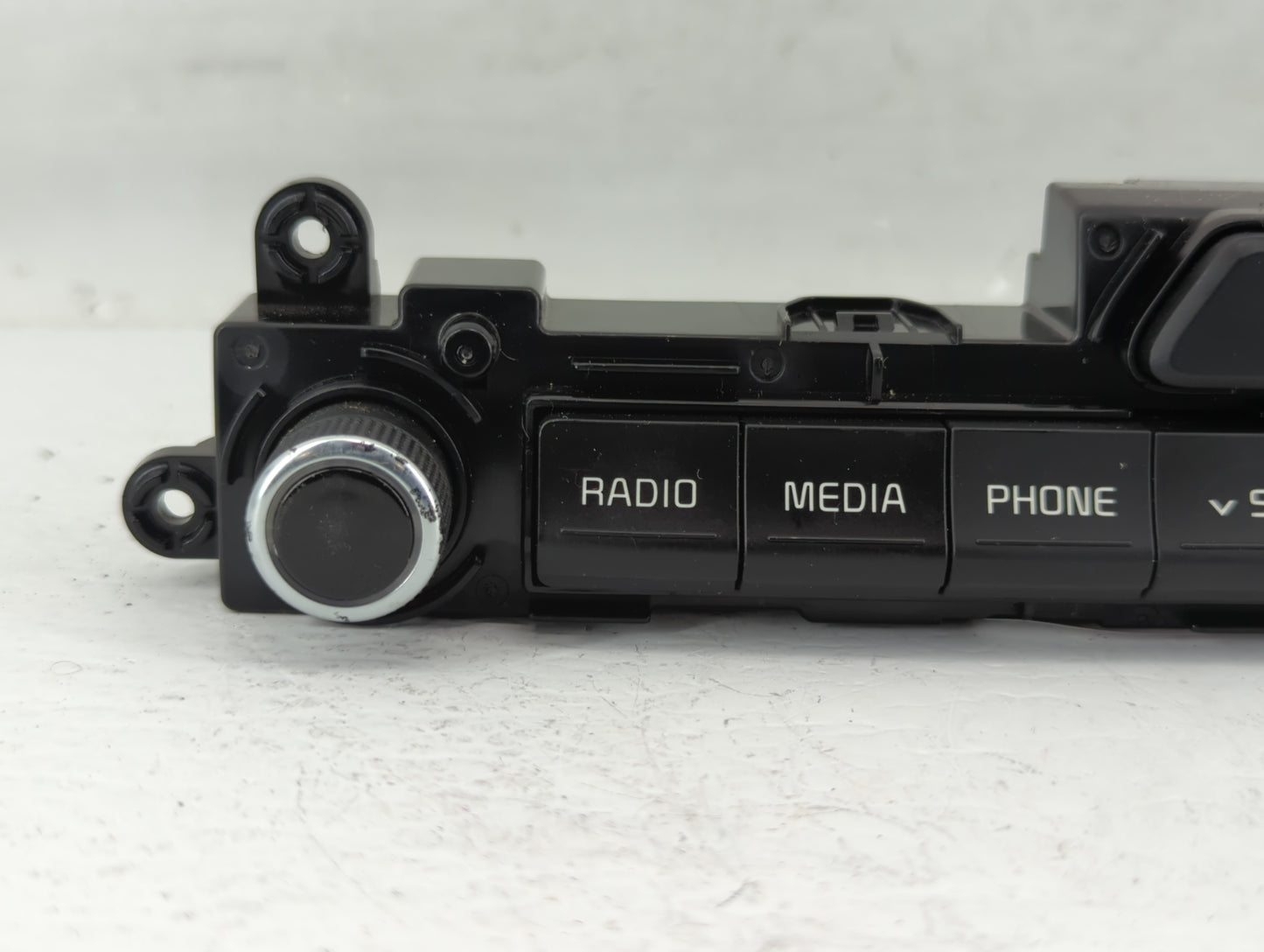 2017-2019 Kia Sportage Am Fm Cd Player Radio Receiver - Oemusedautoparts1.com