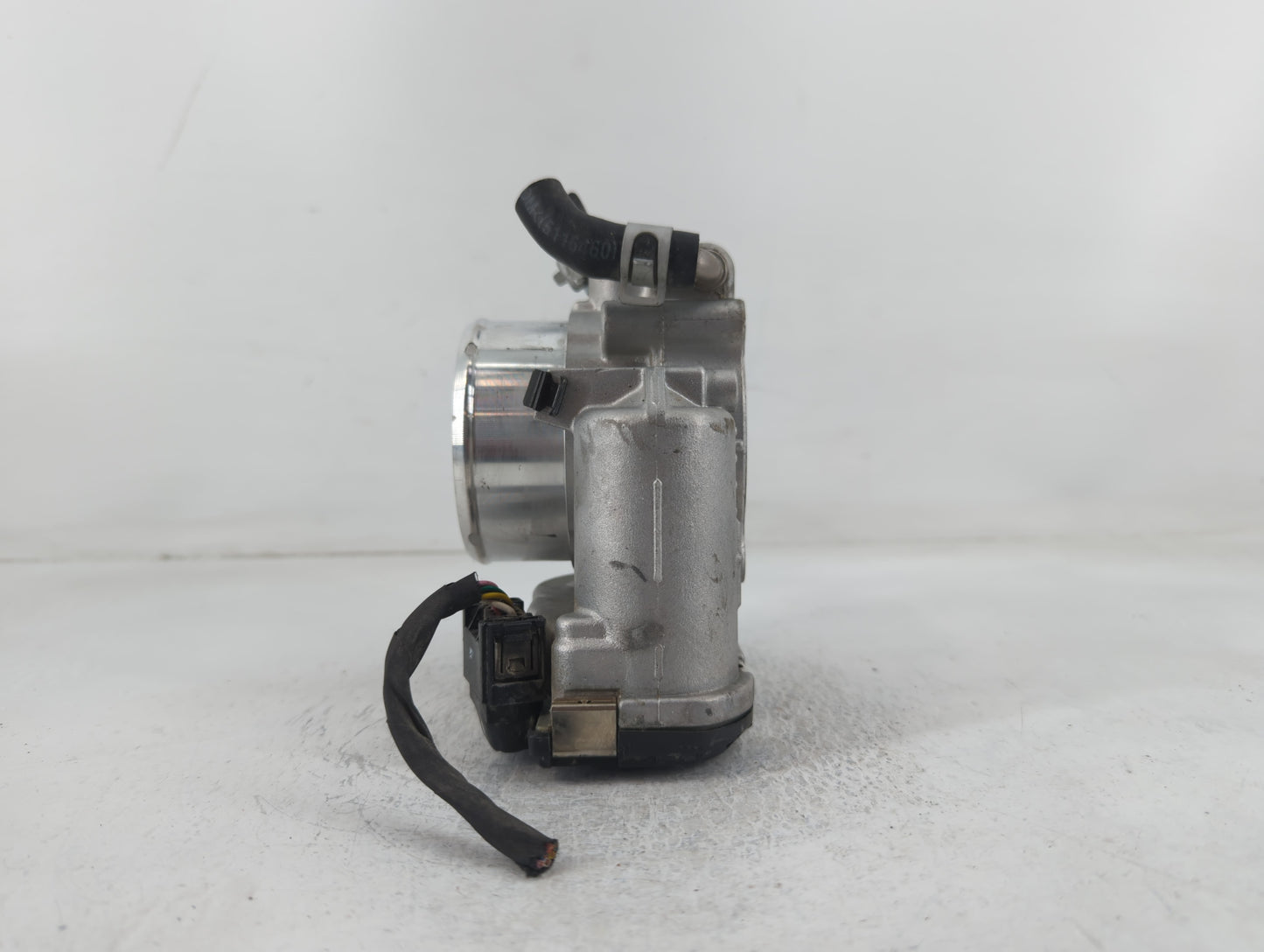 2017-2021 Kia Sportage Throttle Body P/N:0 280 750 618 35100-2G600 Fits Fits 2015 2016 2017 2018 2019 2020 2021 OEM Used Aut