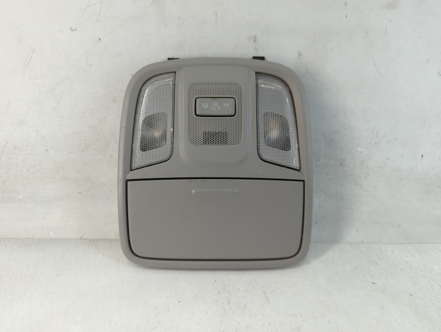 2017 Kia Sportage Overhead Roof Console - Oemusedautoparts1.com