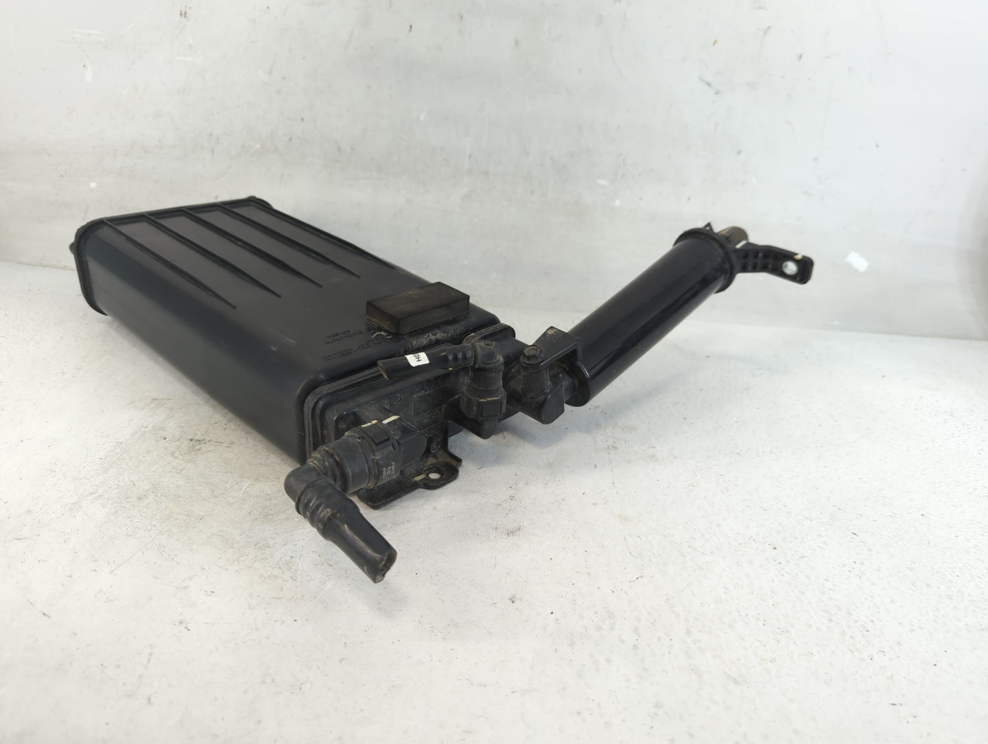 2017 Kia Sportage Fuel Vapor Charcoal Canister - Oemusedautoparts1.com