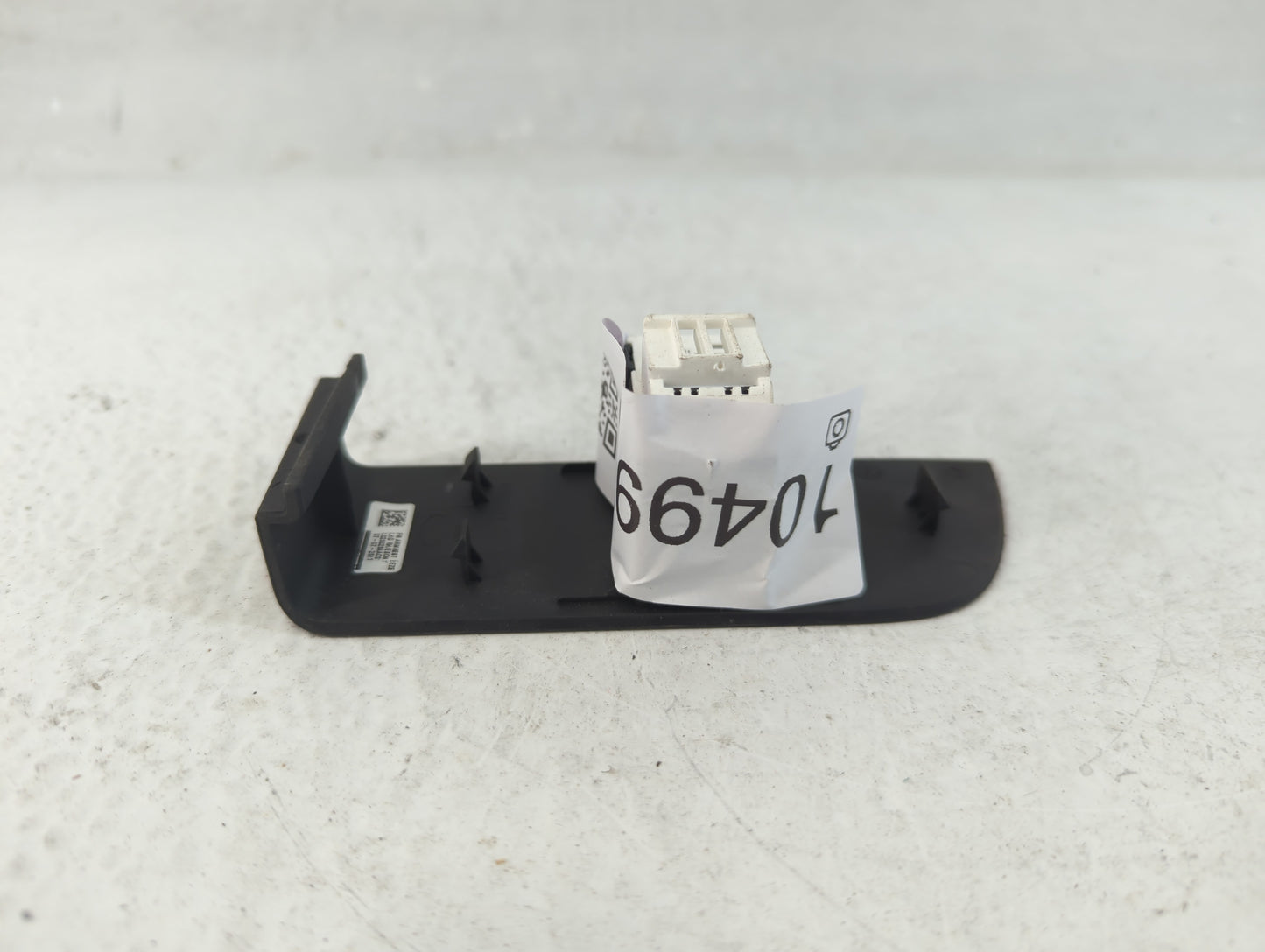 2017 Land Rover Discovery Master Power Window Switch Replacement Driver Side Left P/N:L0260284AC0 Fits OEM Used Auto Parts -
