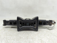 2017 Land Rover Discovery Spare Scissor Car Jack - Oemusedautoparts1.com