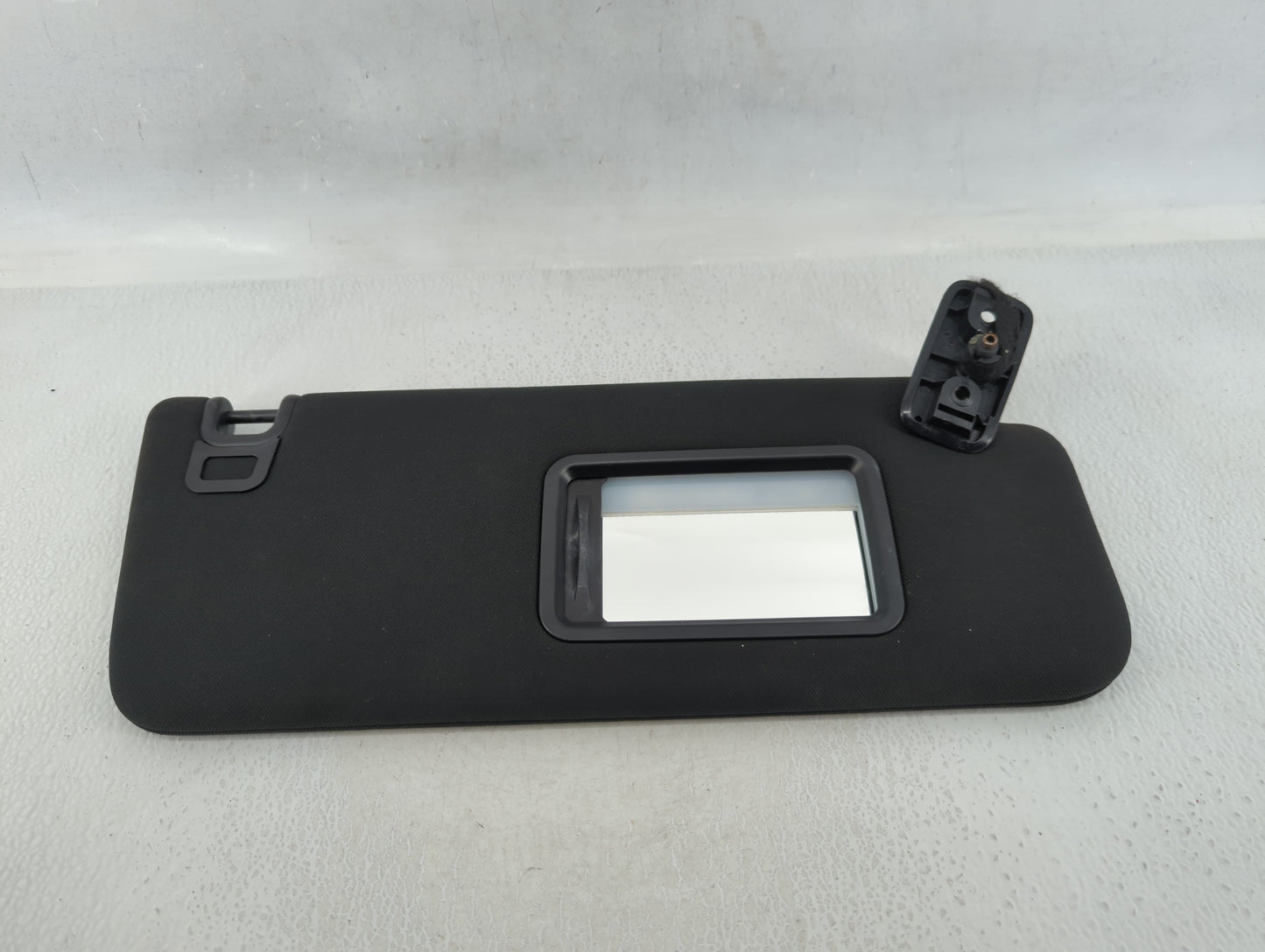 2017 Land Rover Discovery Sun Visor Shade Replacement Passenger Right Mirror Fits OEM Used Auto Parts - Oemusedautoparts1.co
