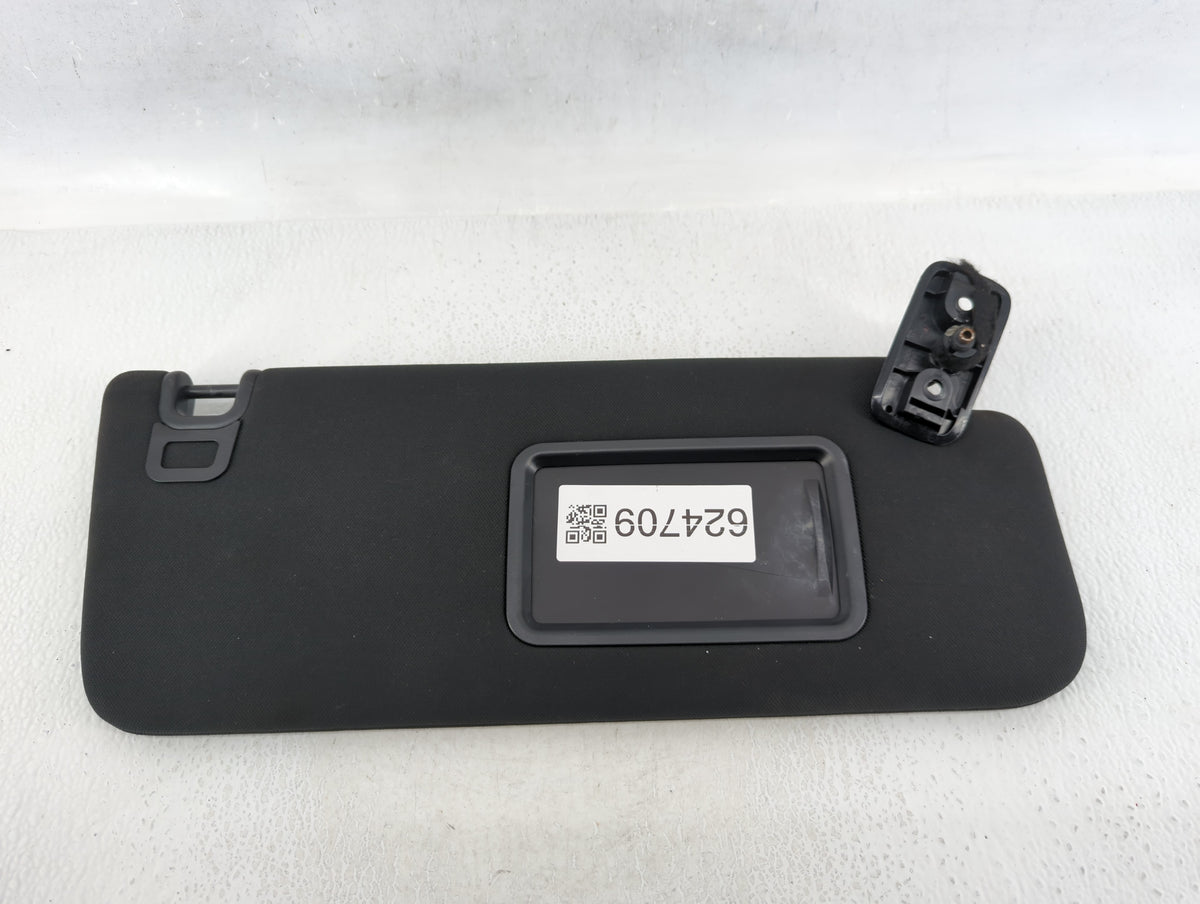 2017 Land Rover Discovery Sun Visor Shade Replacement Passenger Right Mirror Fits OEM Used Auto Parts - Oemusedautoparts1.co