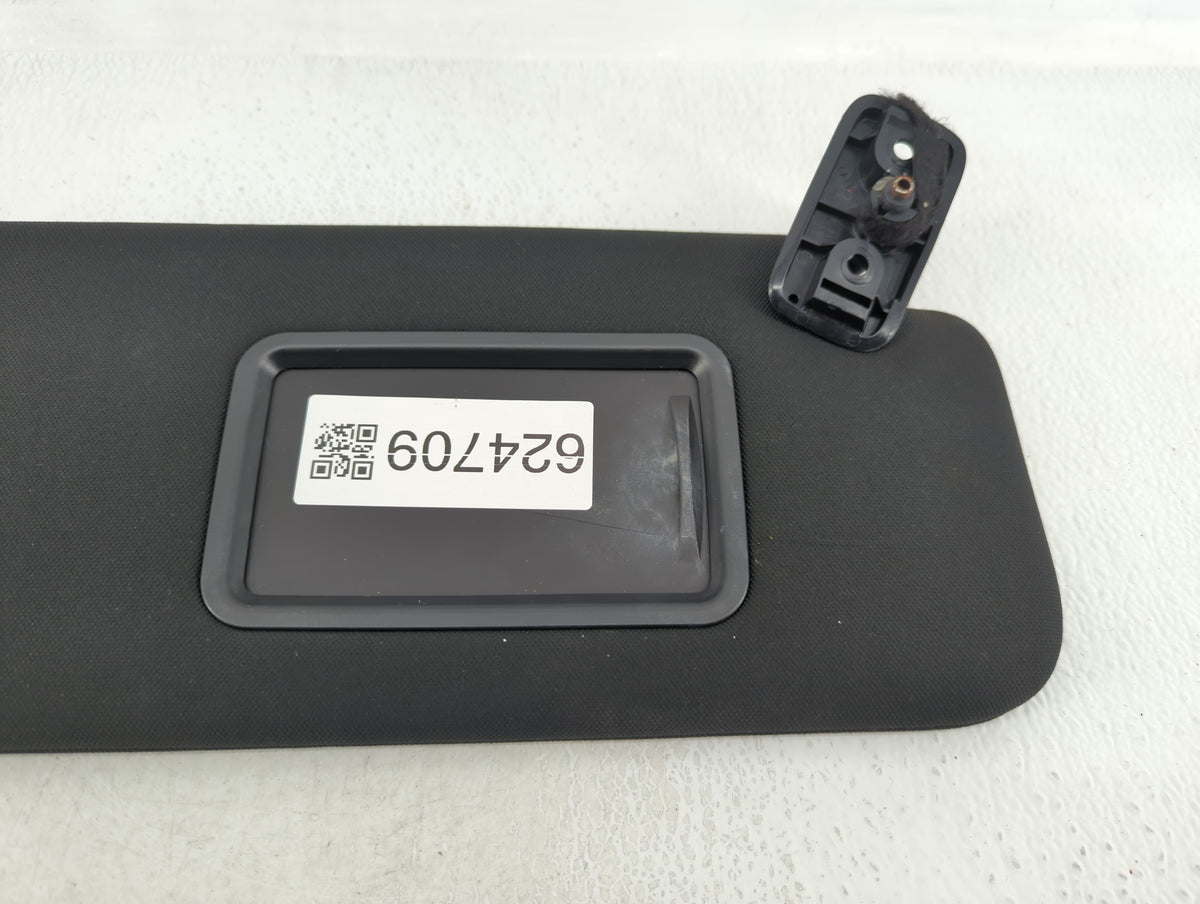 2017 Land Rover Discovery Sun Visor Shade Replacement Passenger Right Mirror Fits OEM Used Auto Parts - Oemusedautoparts1.co