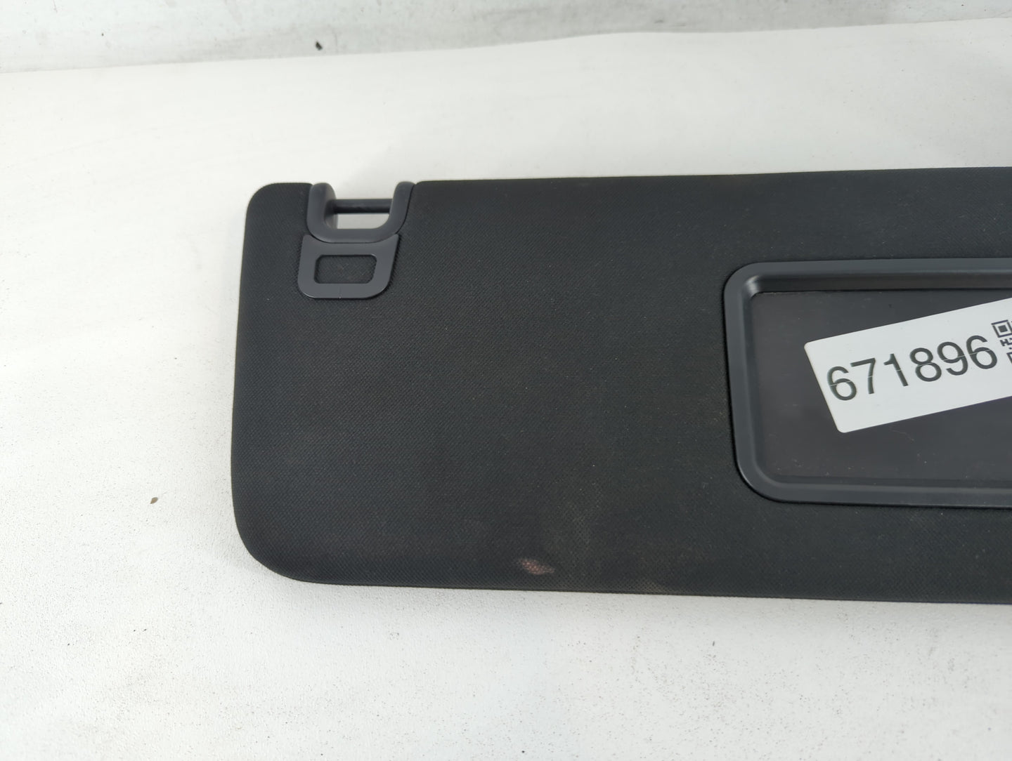 2017 Land Rover Discovery Sun Visor Shade Replacement Passenger Right Mirror Fits OEM Used Auto Parts - Oemusedautoparts1.co