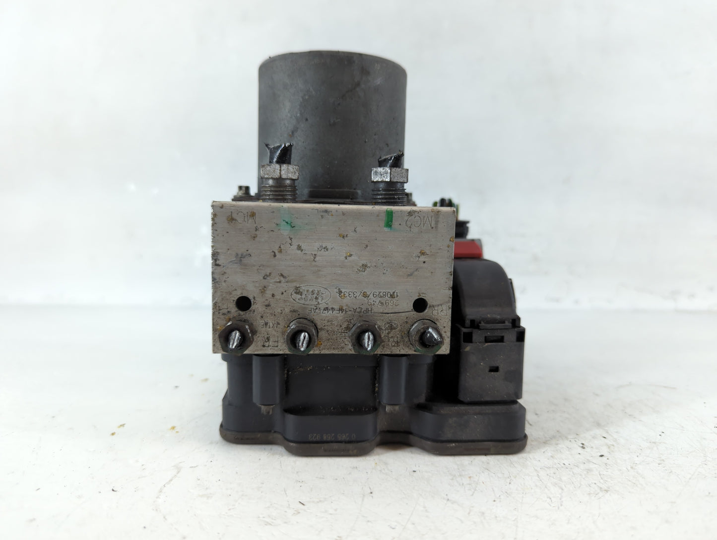 2017 Land Rover Discovery ABS Pump Control Module Replacement P/N:HPLA-14F447-AF Fits Fits 2018 OEM Used Auto Parts - Oemuse