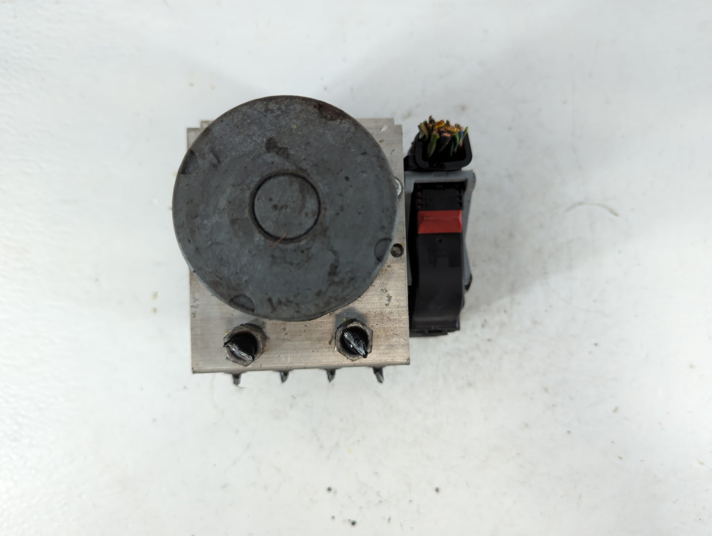 2017 Land Rover Discovery ABS Pump Control Module Replacement P/N:HPLA-14F447-AF Fits Fits 2018 OEM Used Auto Parts - Oemuse