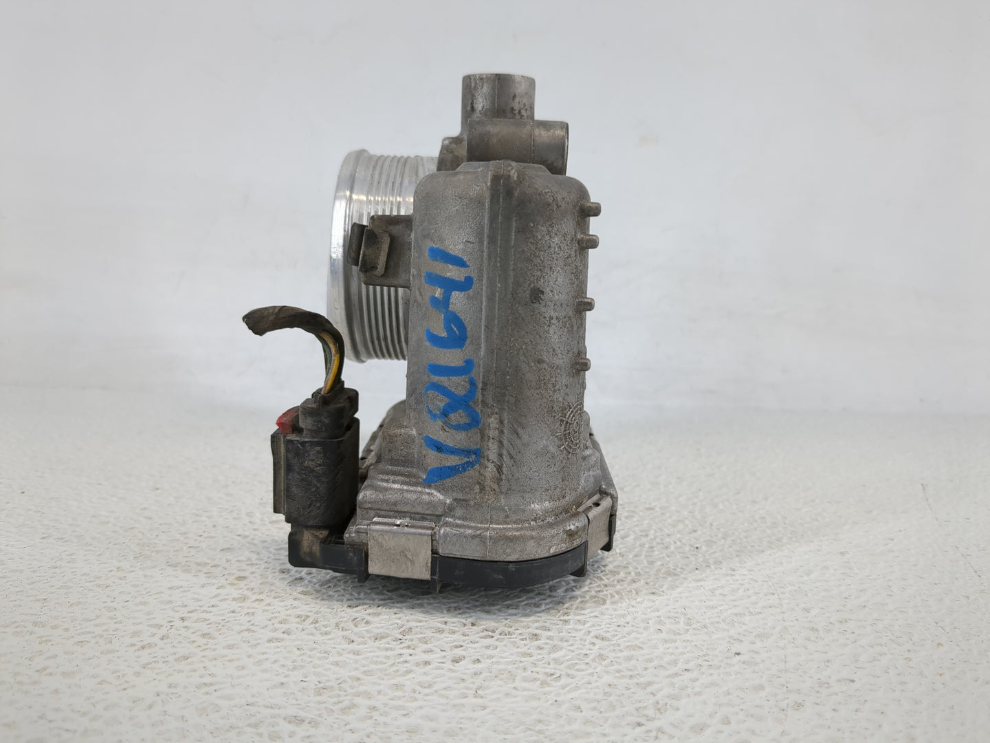 2015-2017 Land Rover Discovery Sport Throttle Body P/N:CM5E 9F991 AD Fits Fits 2014 2015 2016 2017 OEM Used Auto Parts - Oem