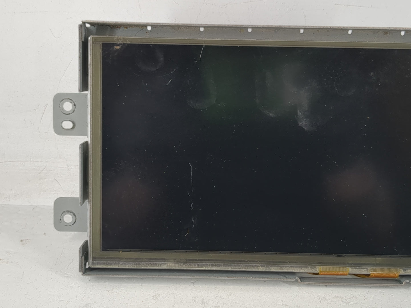 2015-2019 Land Rover Discovery Sport Information Display Screen - Oemusedautoparts1.com