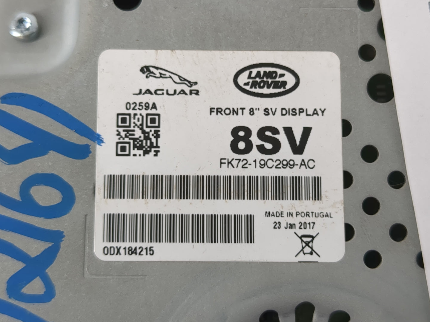 2015-2019 Land Rover Discovery Sport Information Display Screen - Oemusedautoparts1.com