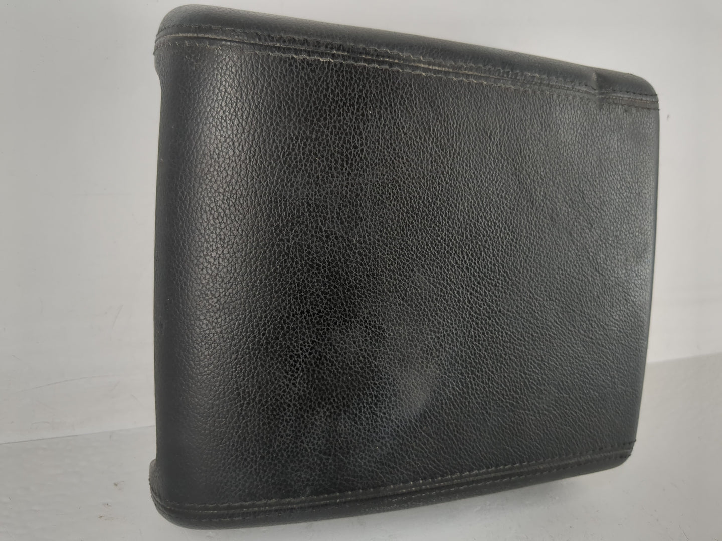 2015-2019 Land Rover Discovery Sport Center Console Armrest Cover Lid Fits Fits 2015 2016 2017 2018 2019 OEM Used Auto Parts