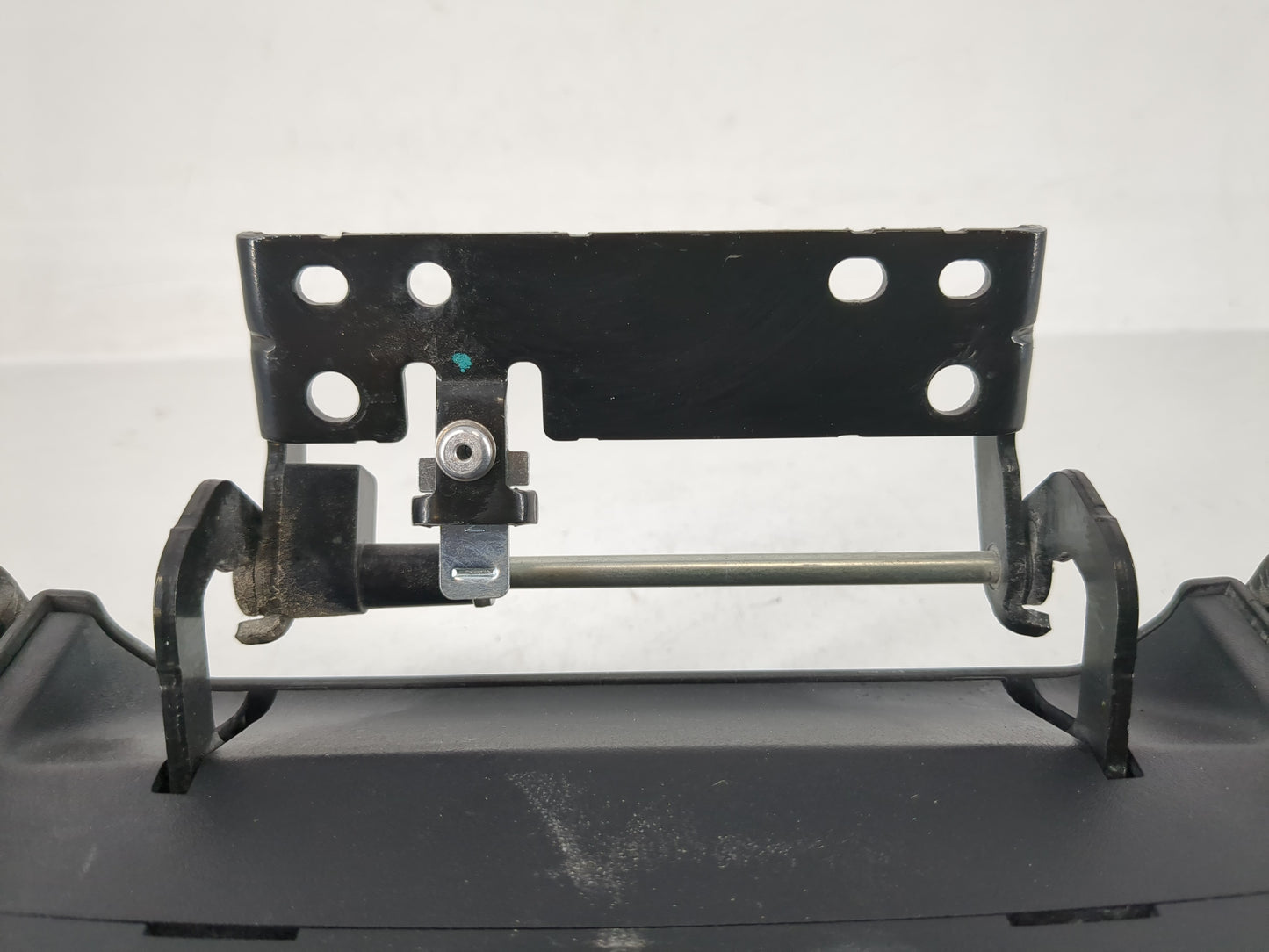 2015-2019 Land Rover Discovery Sport Center Console Armrest Cover Lid Fits Fits 2015 2016 2017 2018 2019 OEM Used Auto Parts