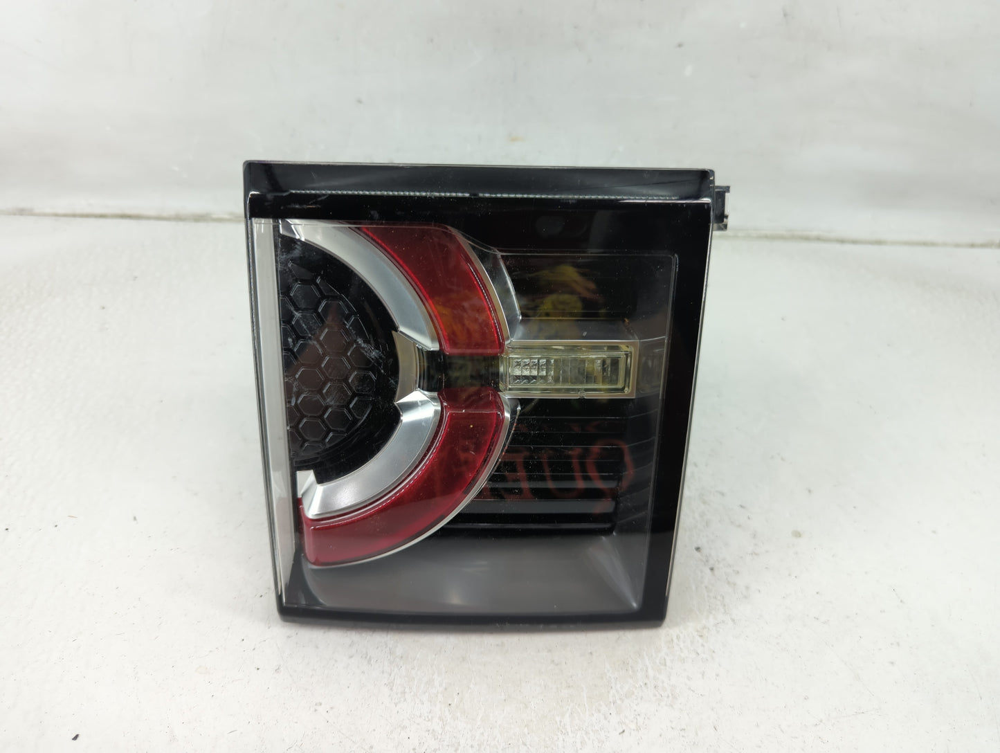 2015-2019 Land Rover Discovery Sport Tail Light Assembly Passenger Right OEM P/N:FK72-13193-DH Fits Fits 2015 2016 2017 2018