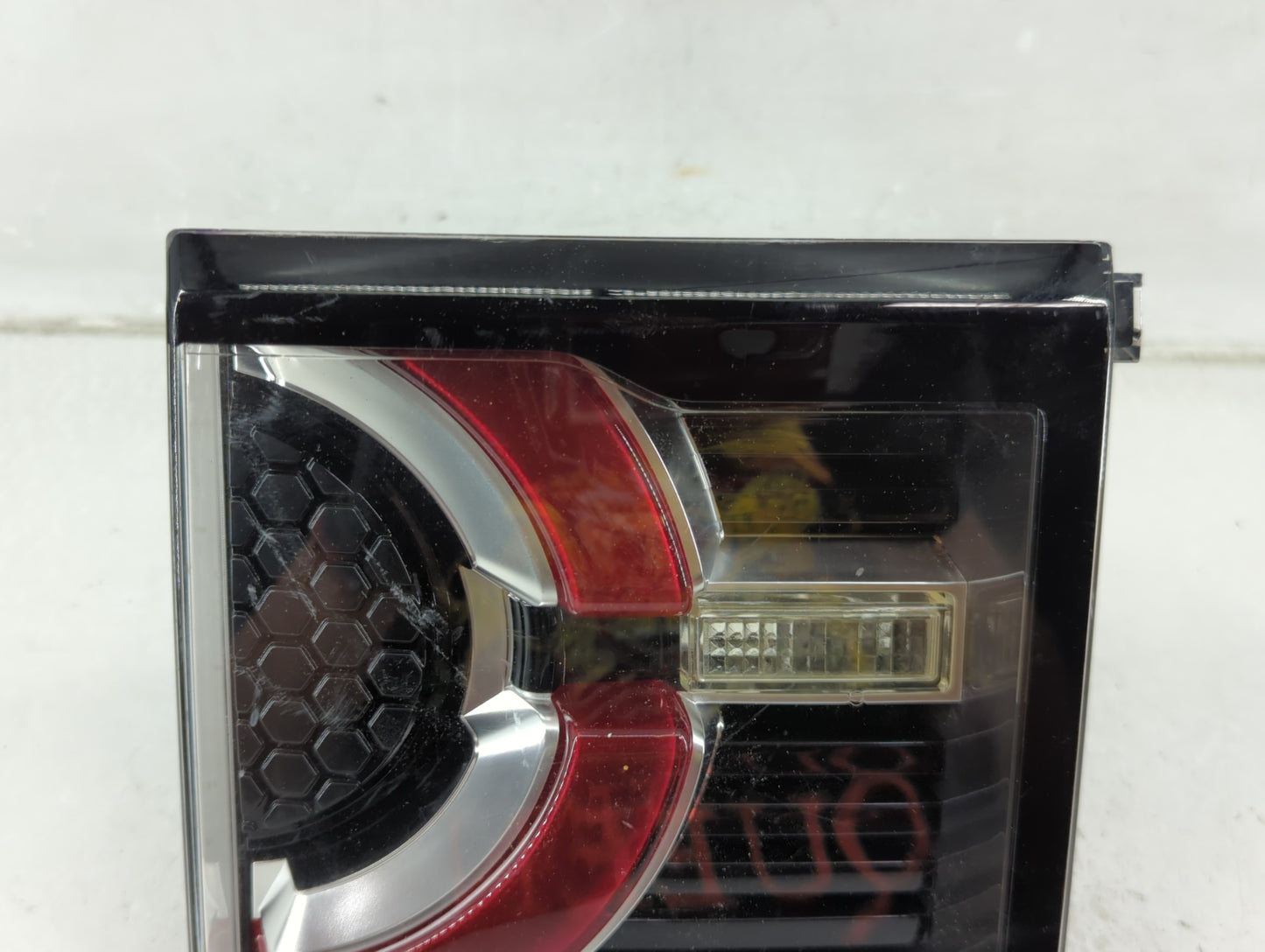 2015-2019 Land Rover Discovery Sport Tail Light Assembly Passenger Right OEM P/N:FK72-13193-DH Fits Fits 2015 2016 2017 2018